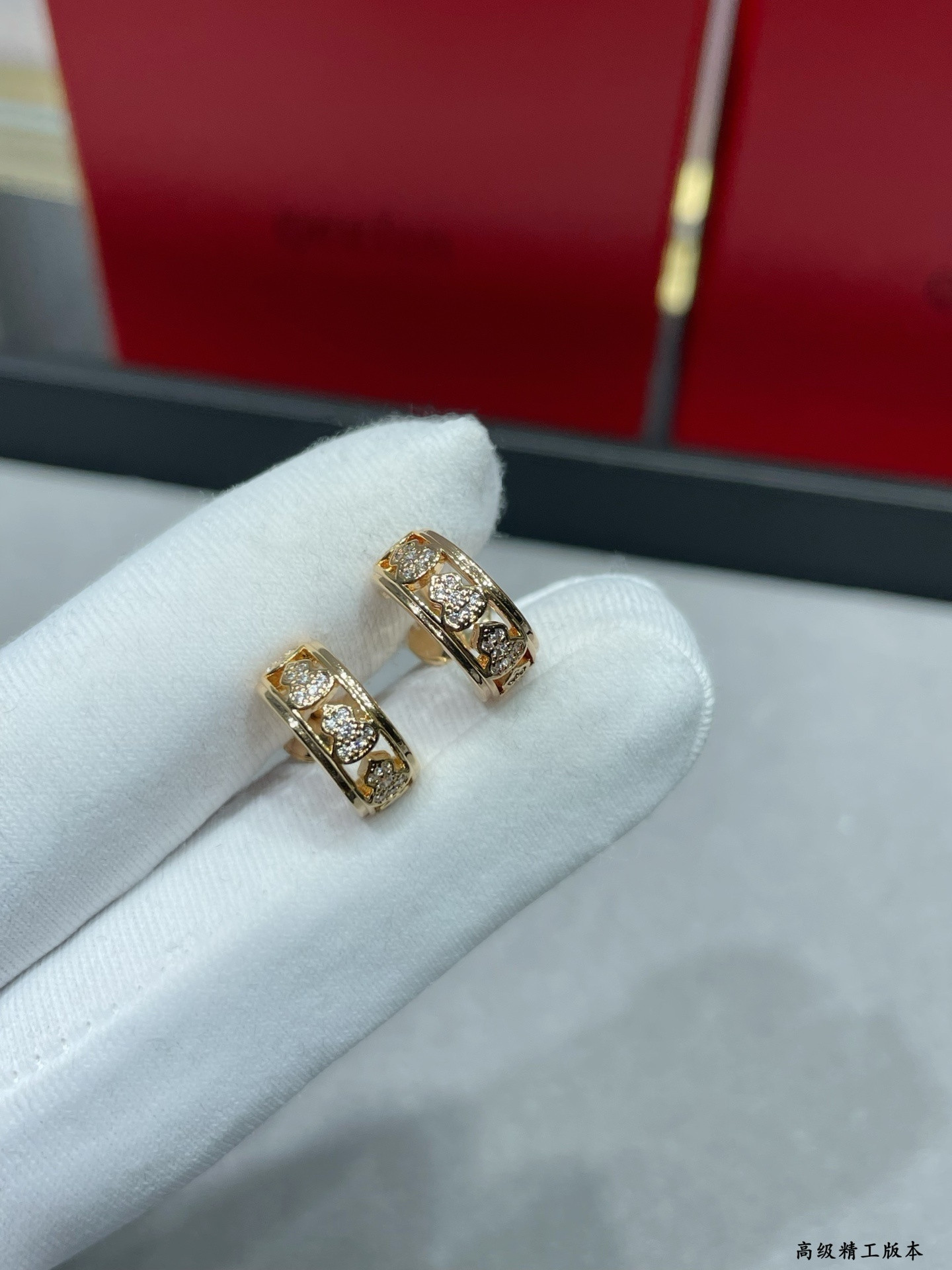 Qeelin Circle Gourd Earrings