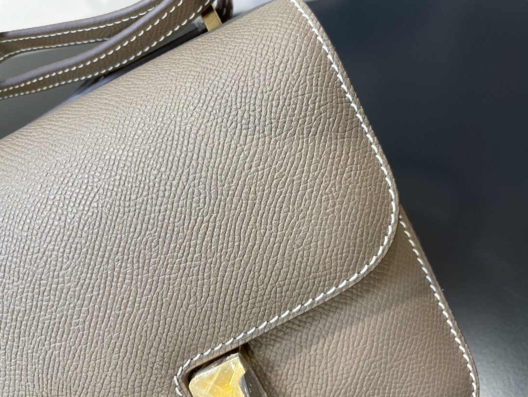 H**mes constance 24 epsom leather gold hardware 9.4"x5.9"x3"