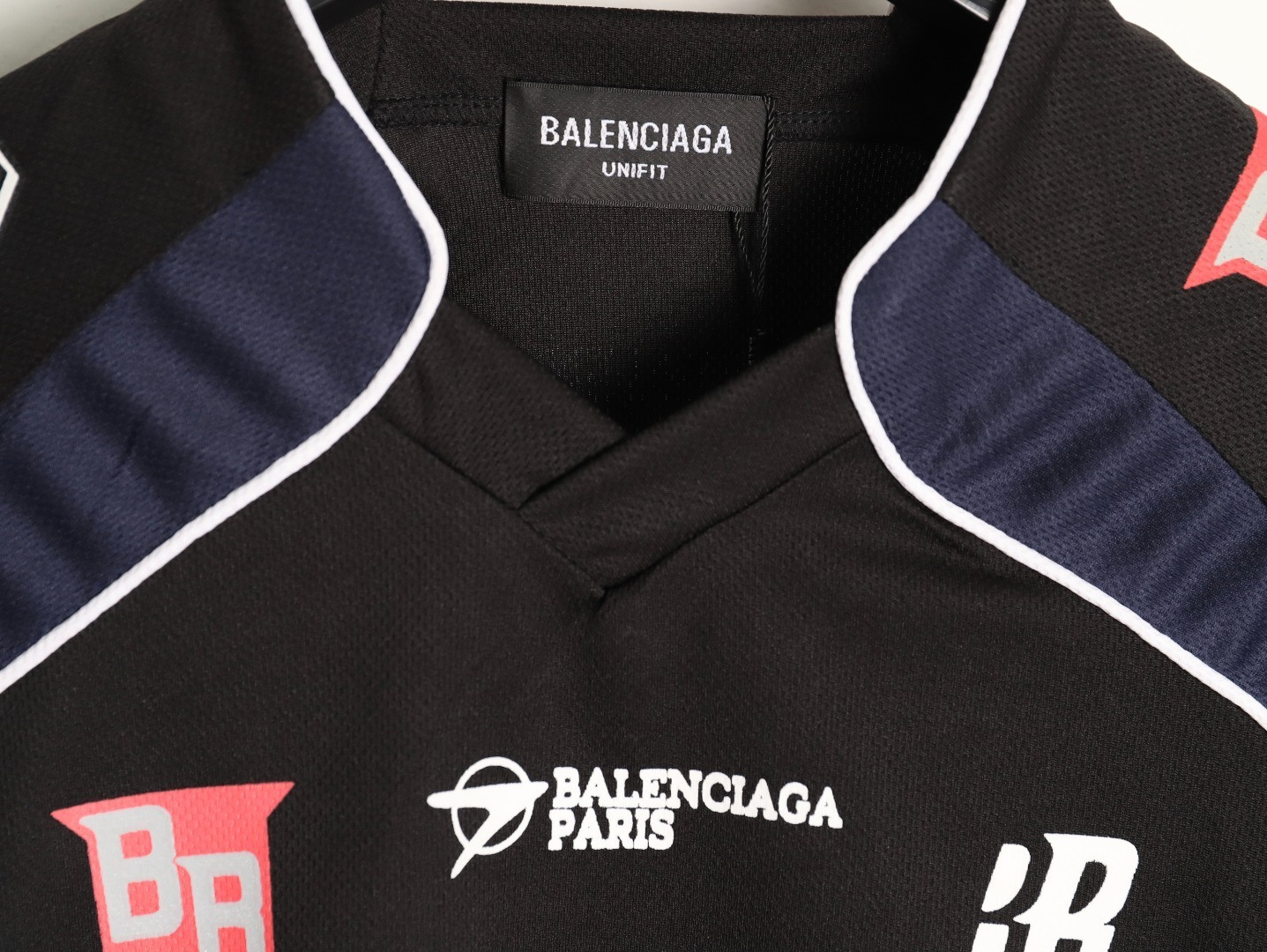 Ba*len*cia*ga long-sleeved t-shirt