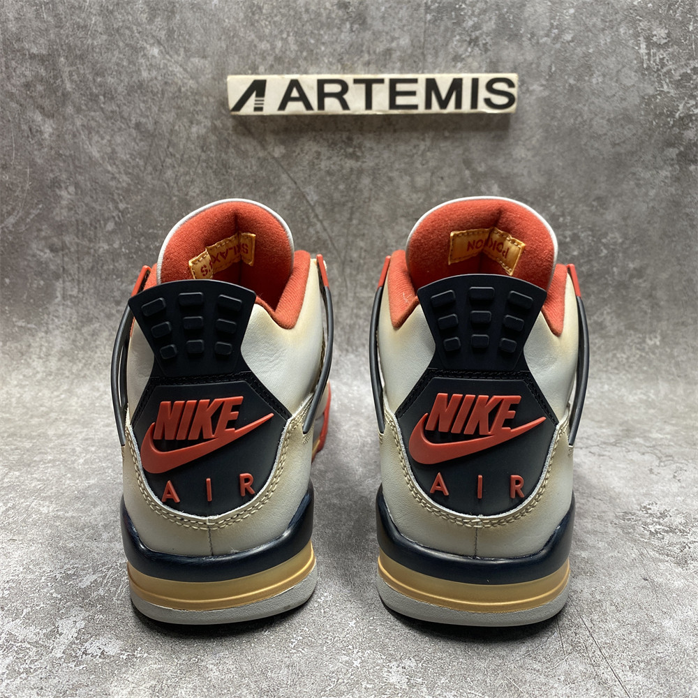 AIR JORDAN 4 RETRO