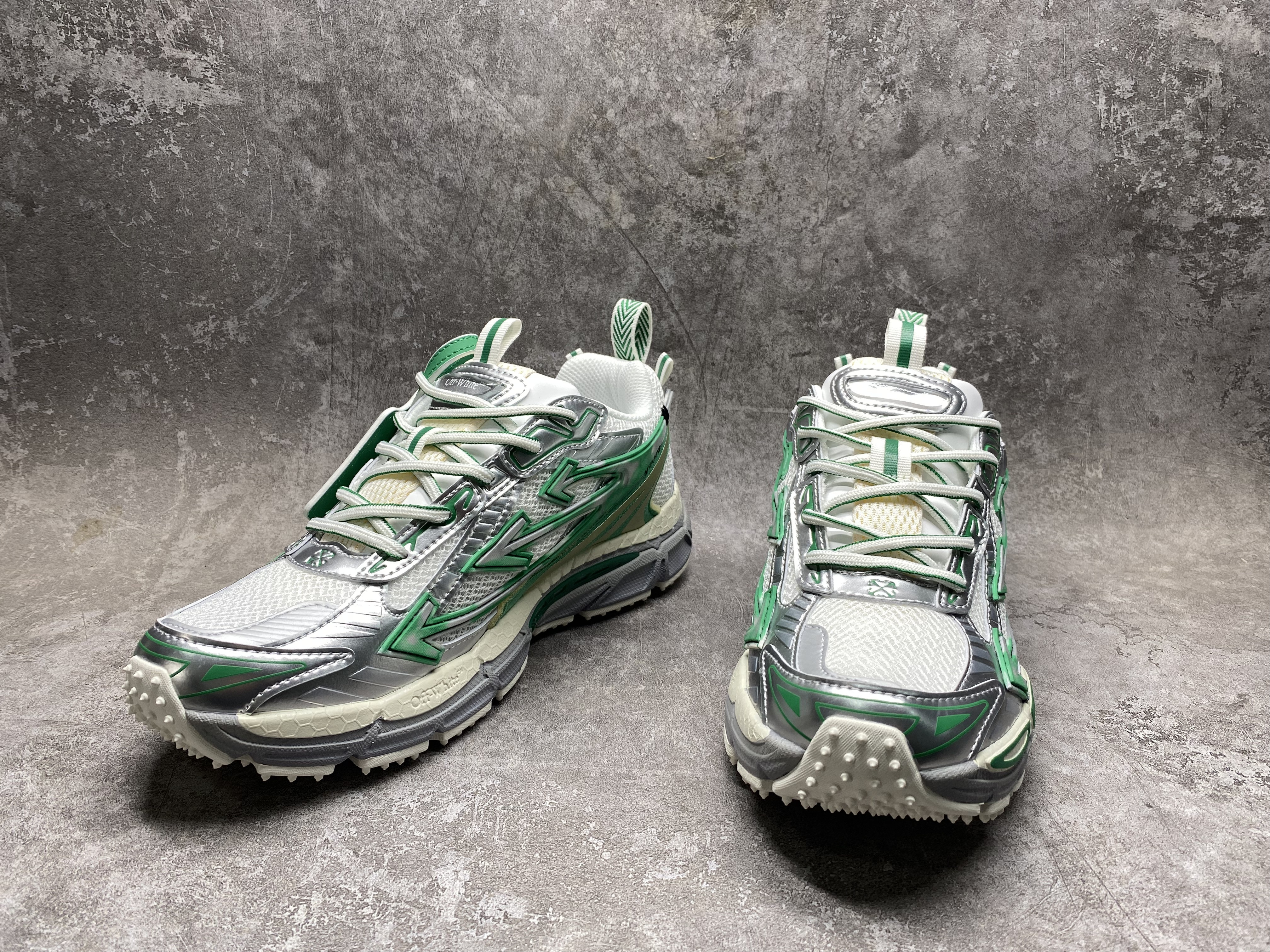 UA Off-White "BE RIGHT BACK"