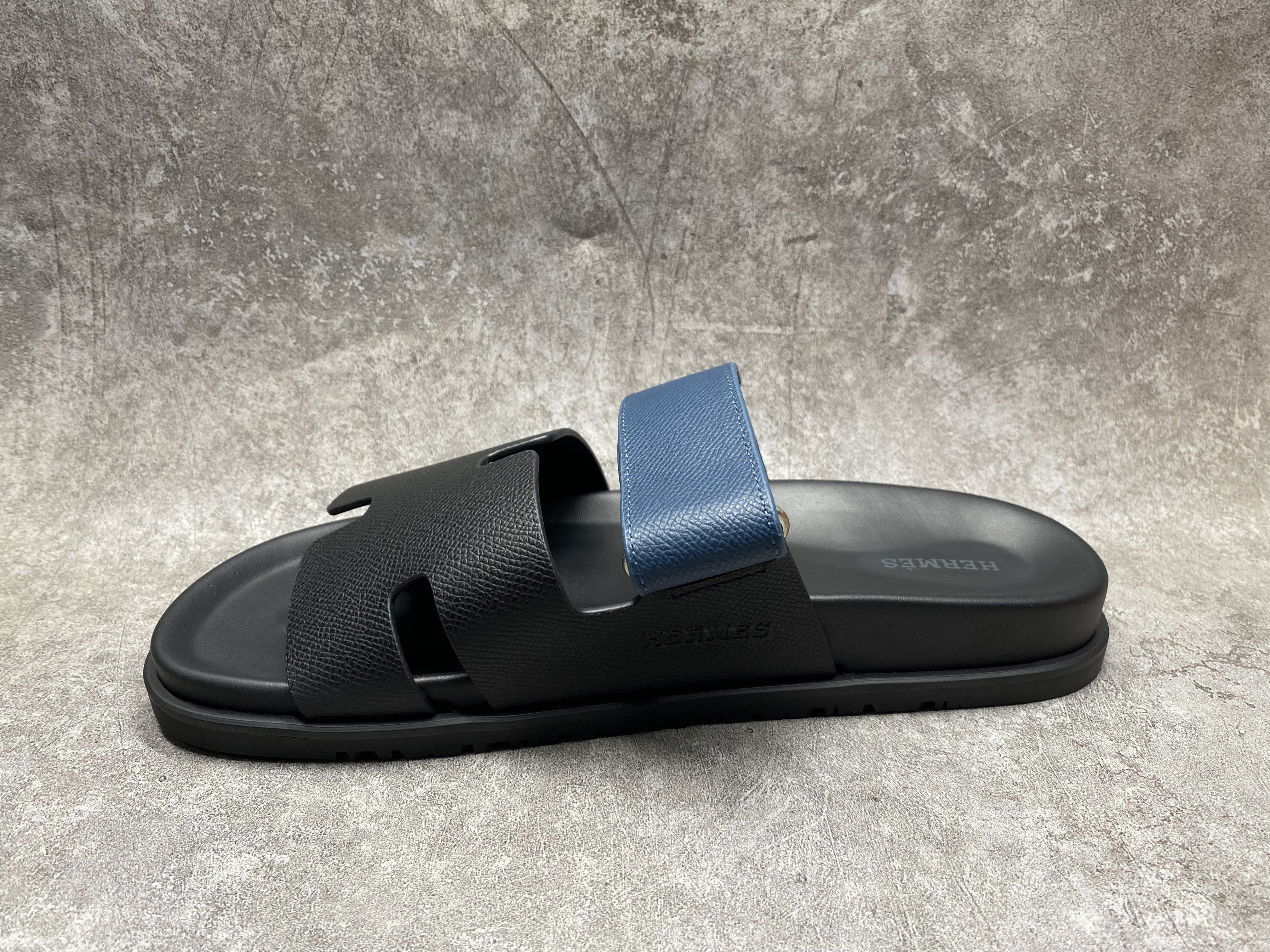 UA Hermès Chypre Sandal