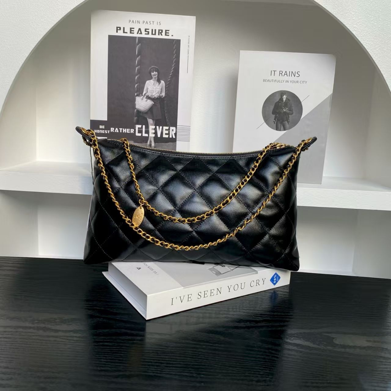 Ch*el hobo chain shoulder bag 20x32x6cm