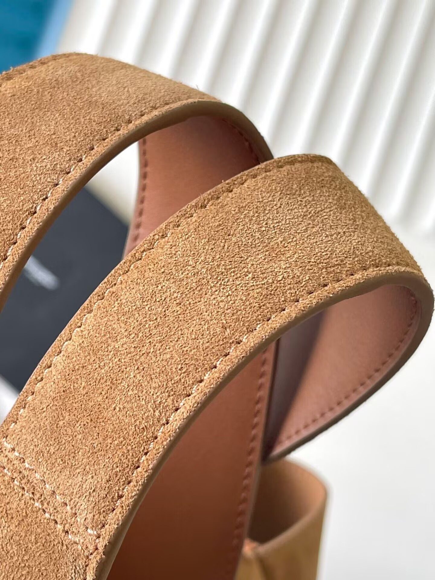 Y*L le 5 à 7 bea in suede 50×28×18cm