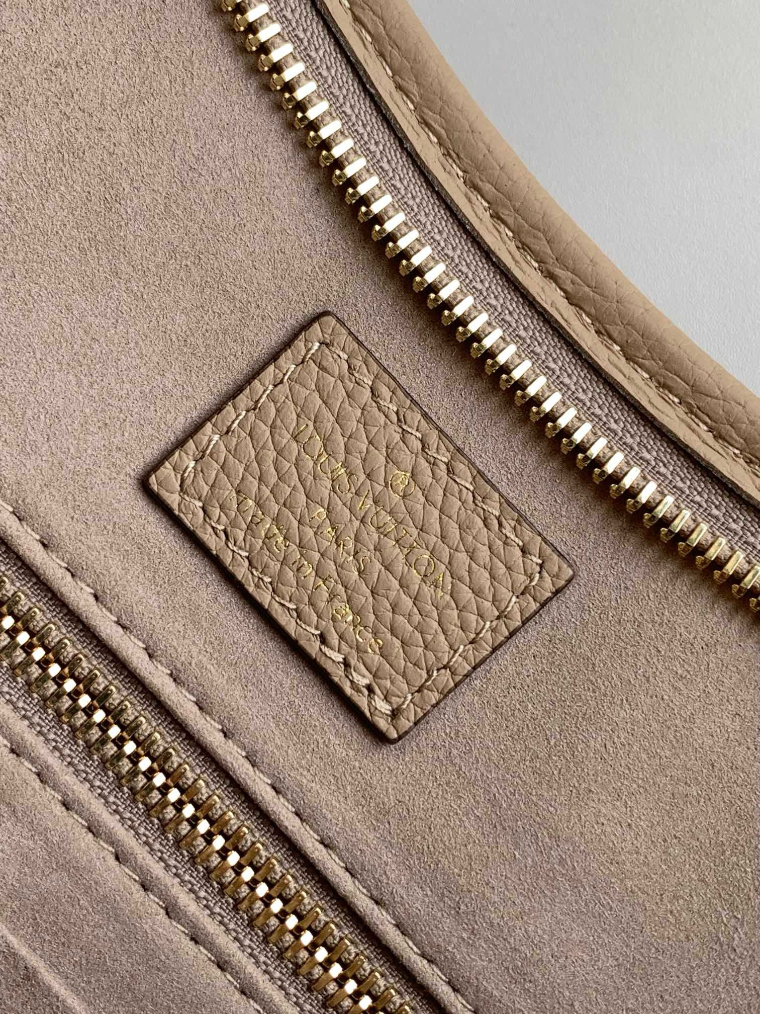 LV CarryAll MM M46292 39x30x15cm