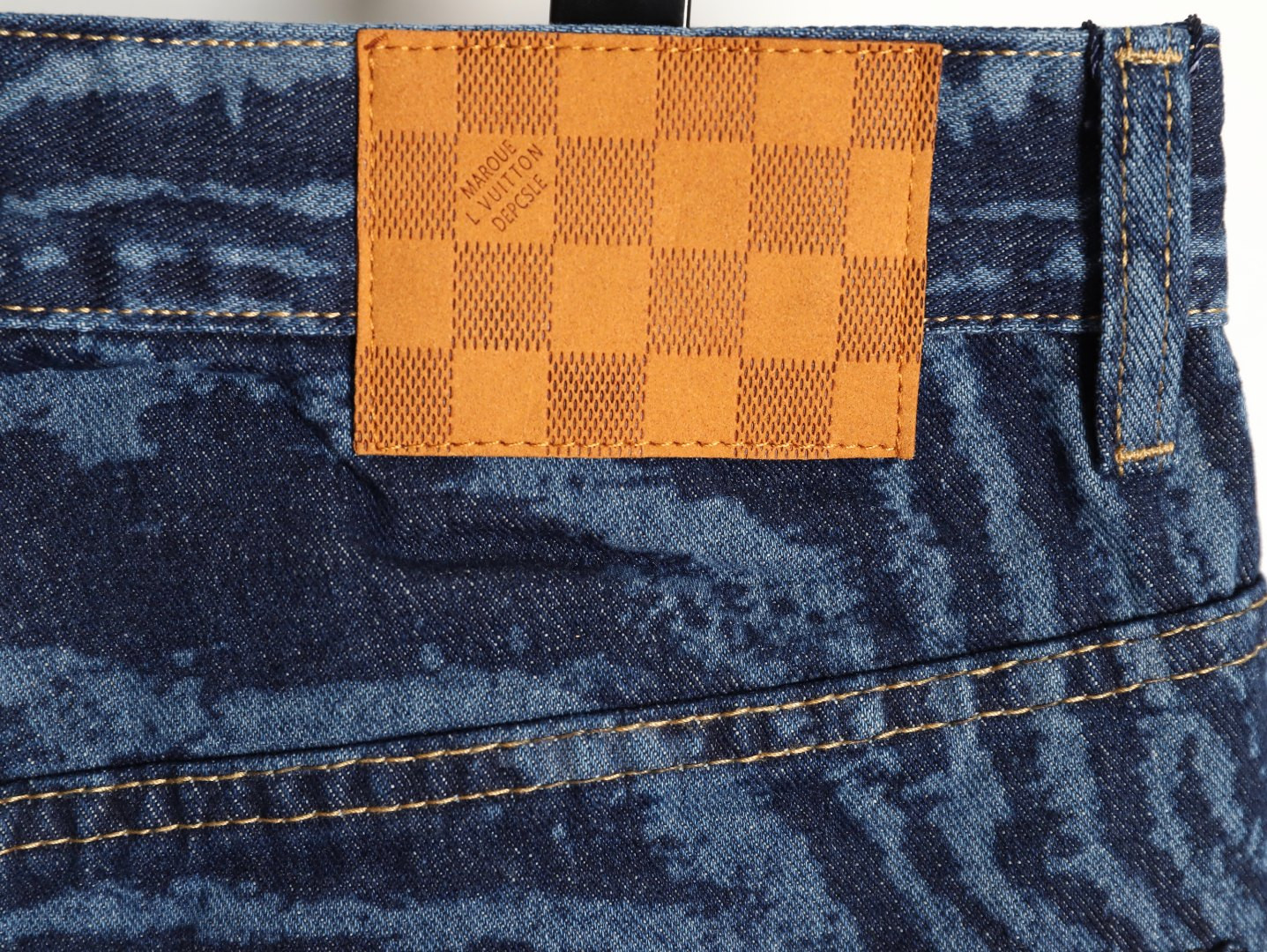 l0*is V*t0n lv shorts