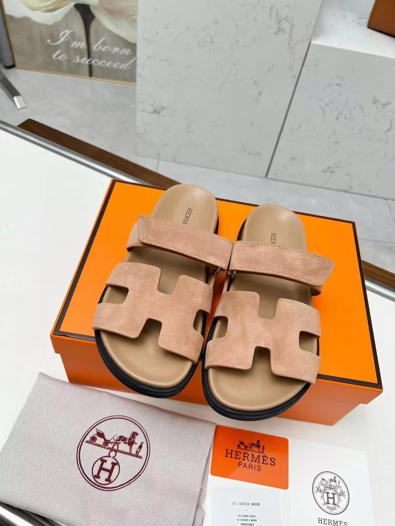 UA Hermès Chypre sandal