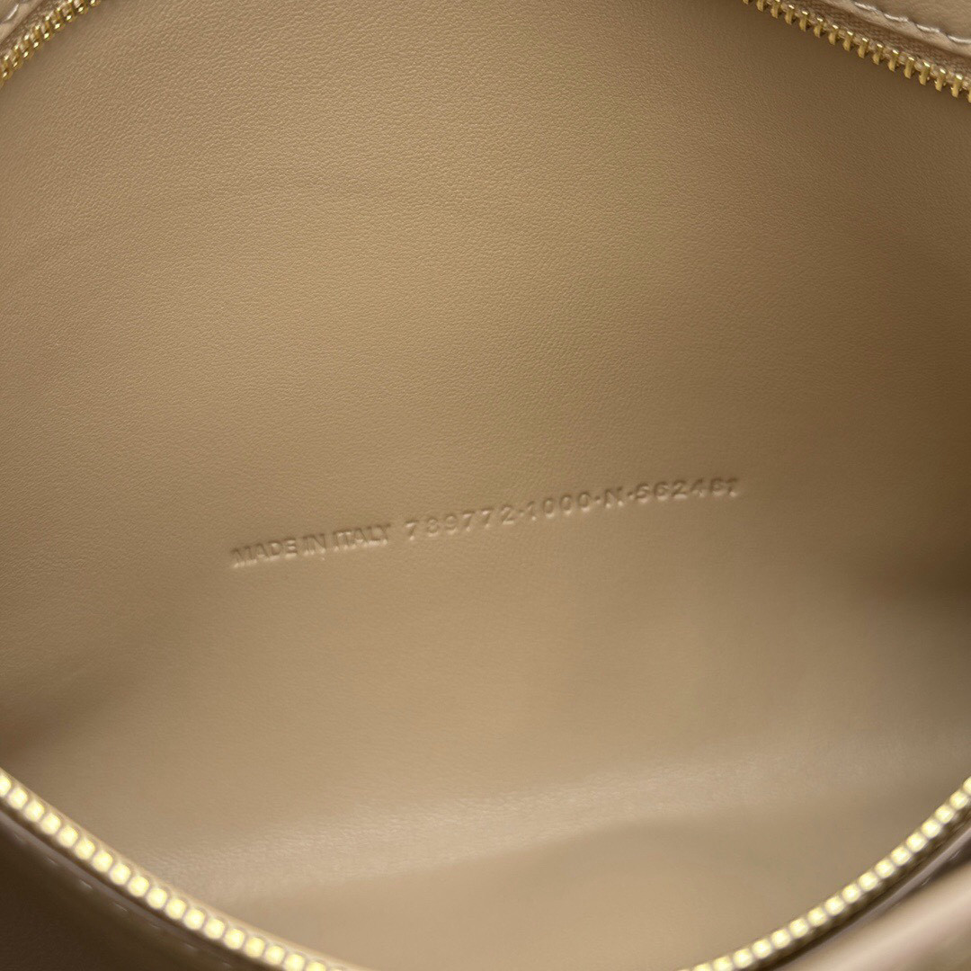 Ba*len*cia*ga rodeo mediun 35x23.3x10.9cm