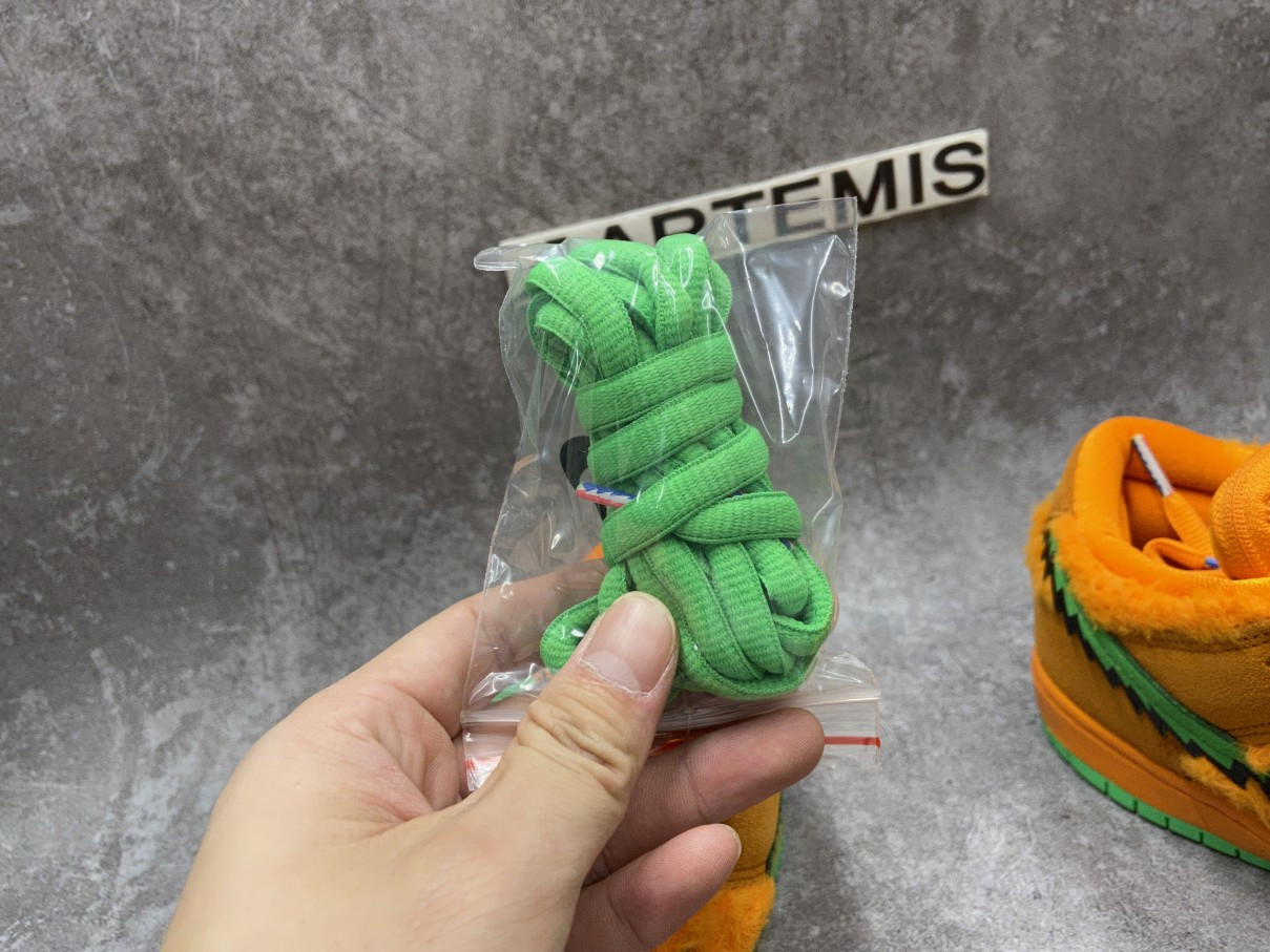 Grateful Dead x Dunk Low SB Orange Bear