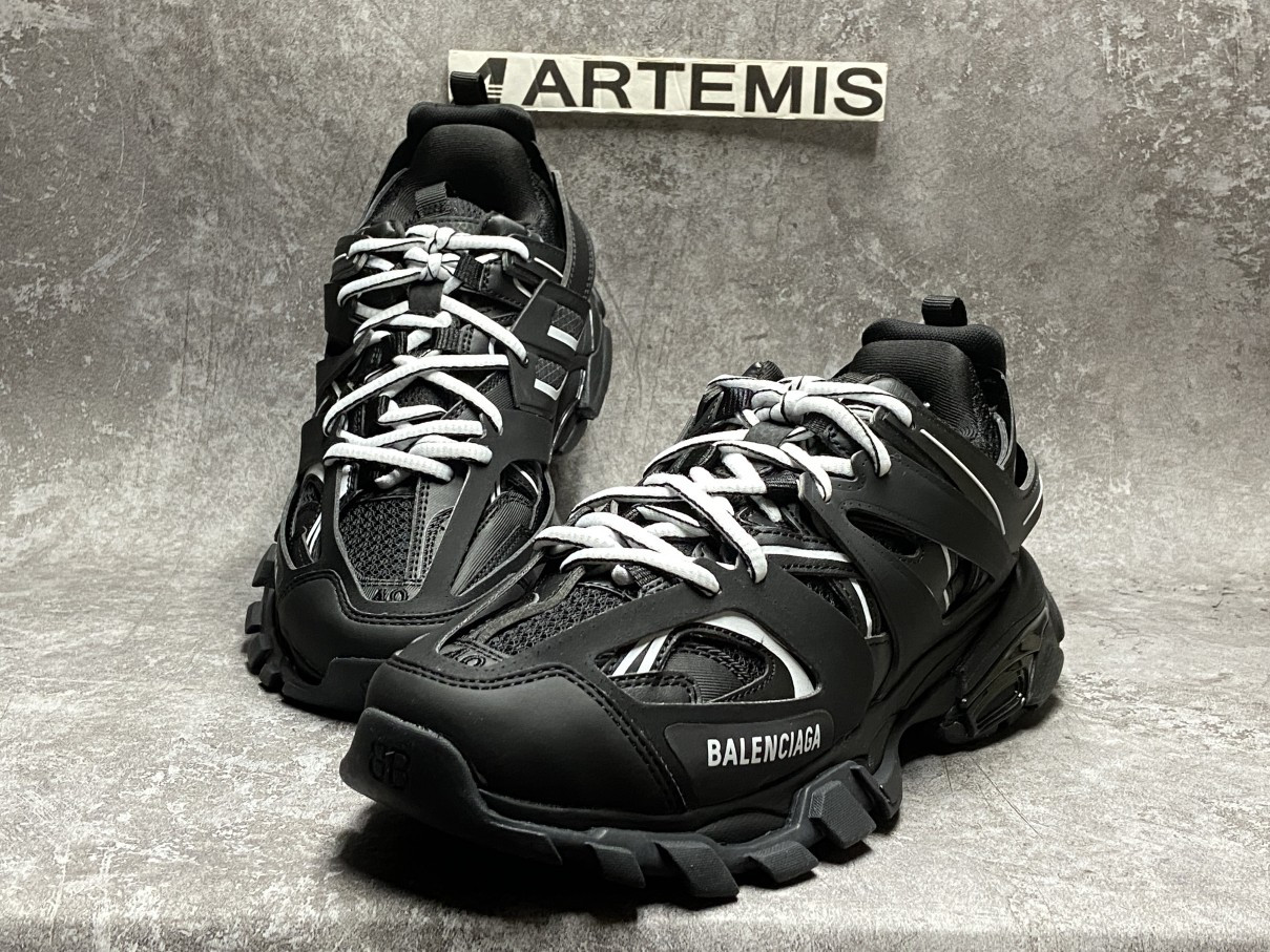 Balenciga Track Black White