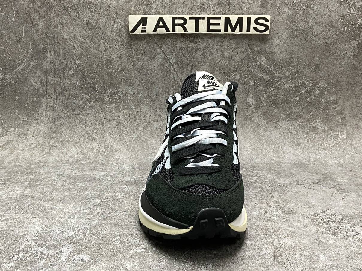 Nike Vaporwaffle Sacai Black White