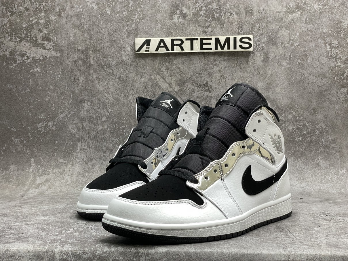 Air Jordan 1 Mid Alternate Think 16