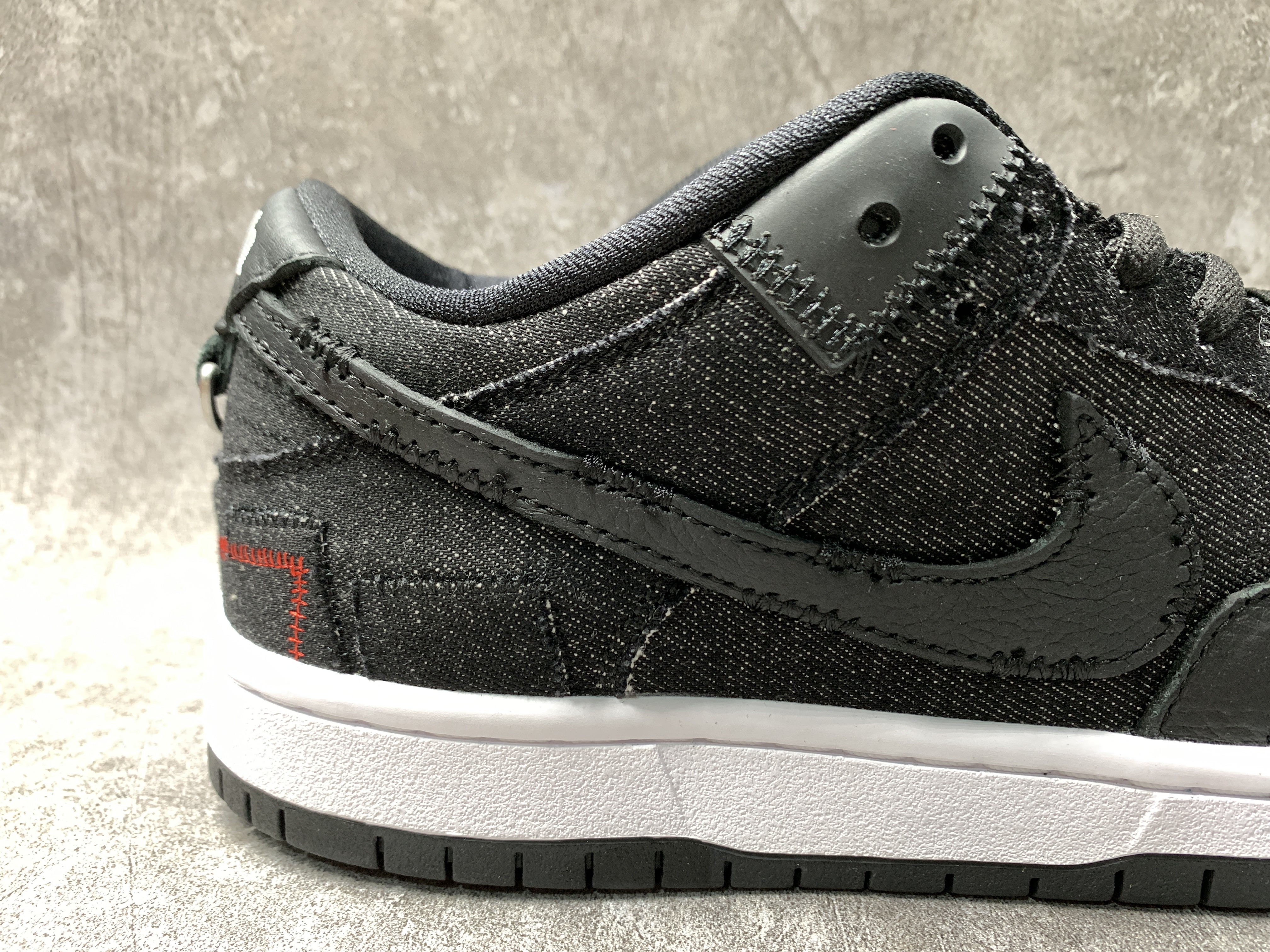 Nike SB Dunk Low Wasted Youth