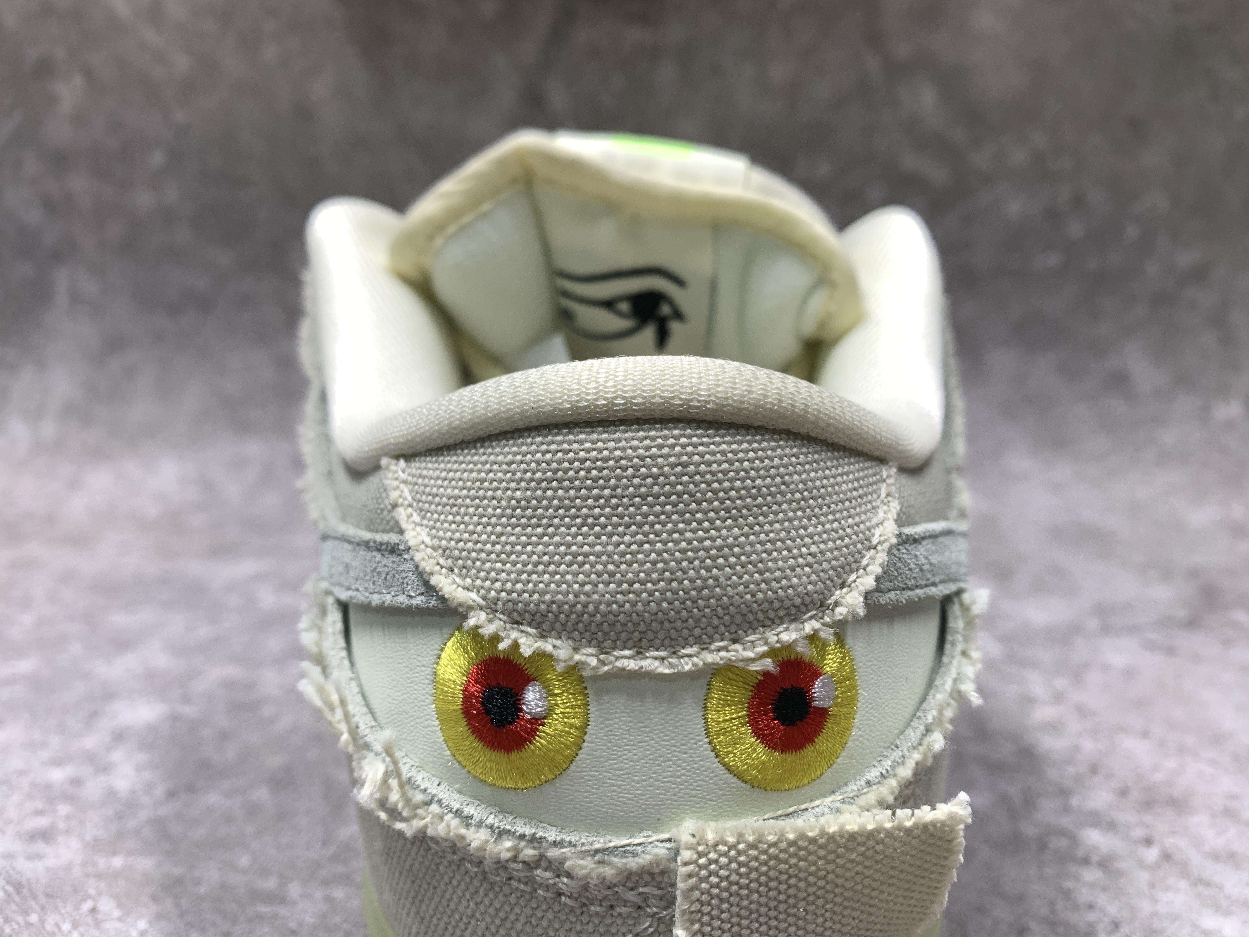 Nike SB Dunk Low Mummy