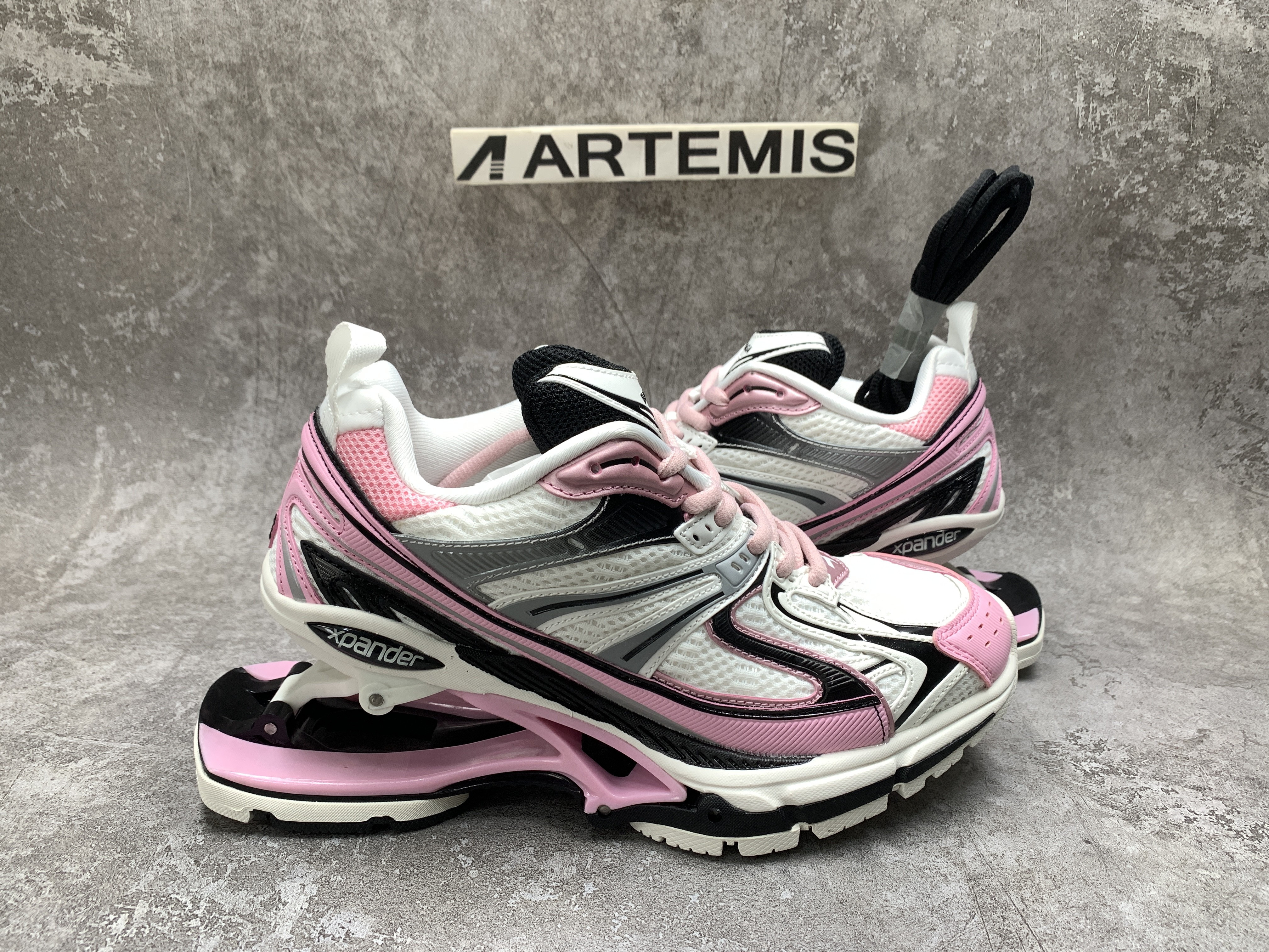 Balenciga X-Pander Pink Silver