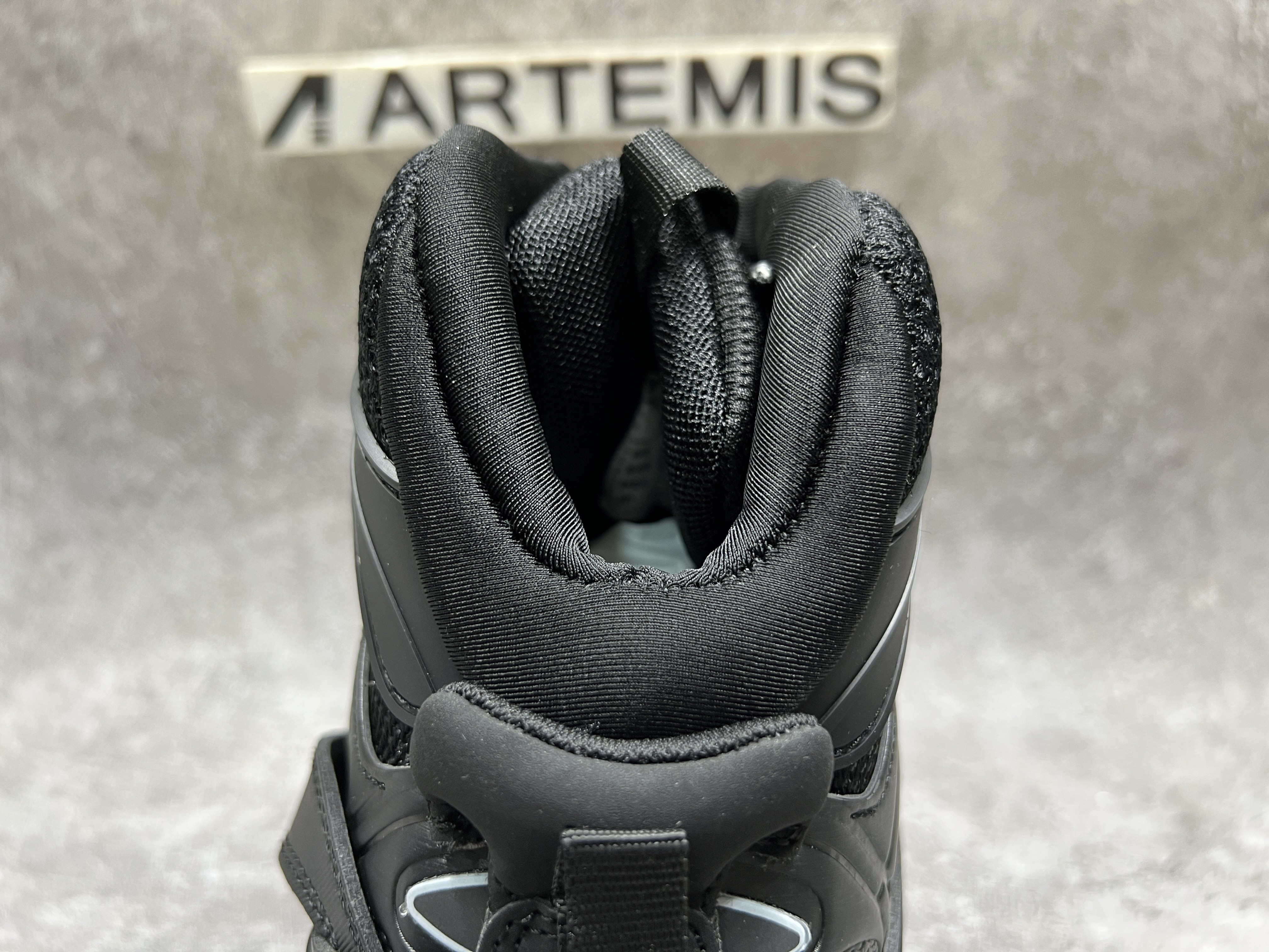 Balenciga Track Hike Black