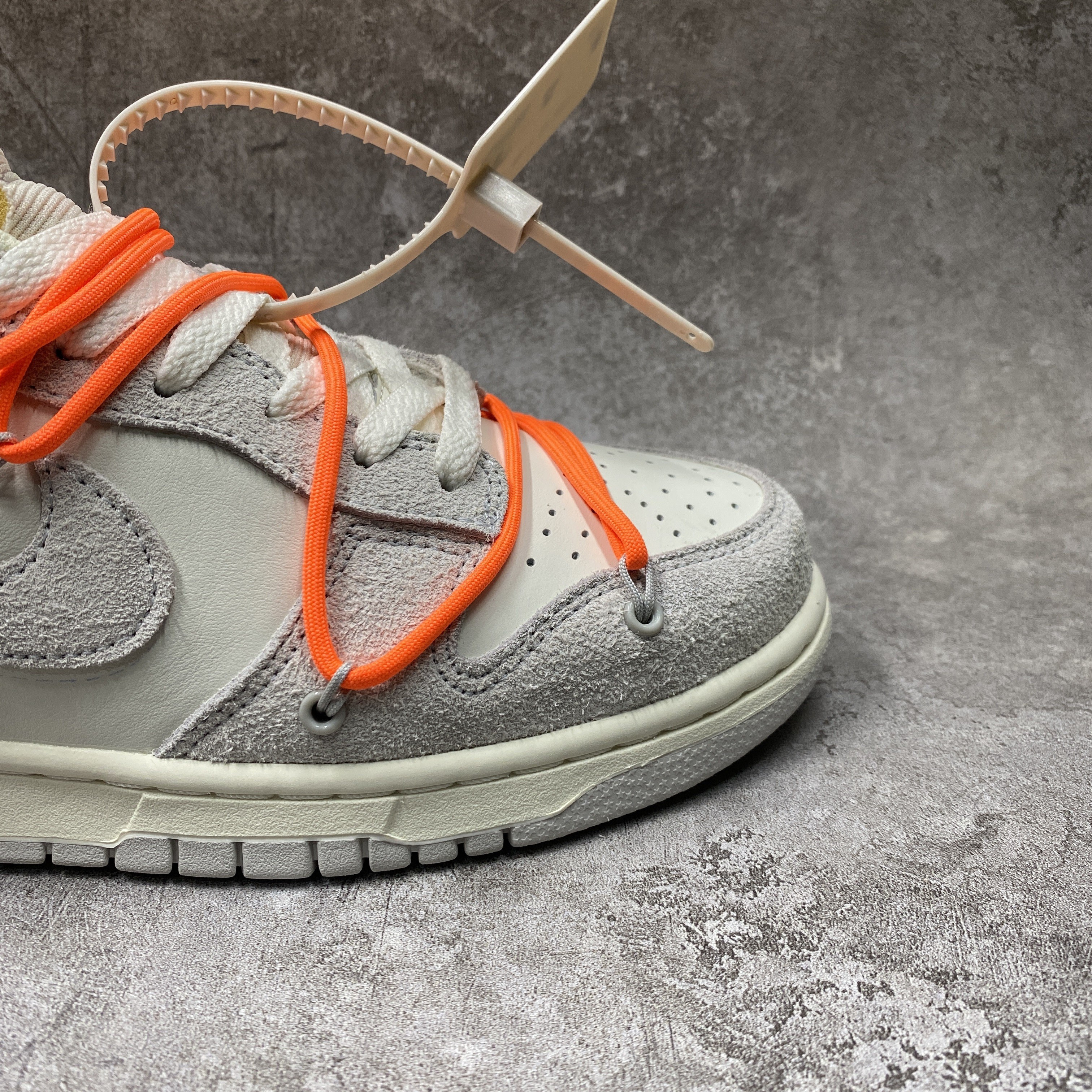 Nike Dunk Low Off-White Lot 11
