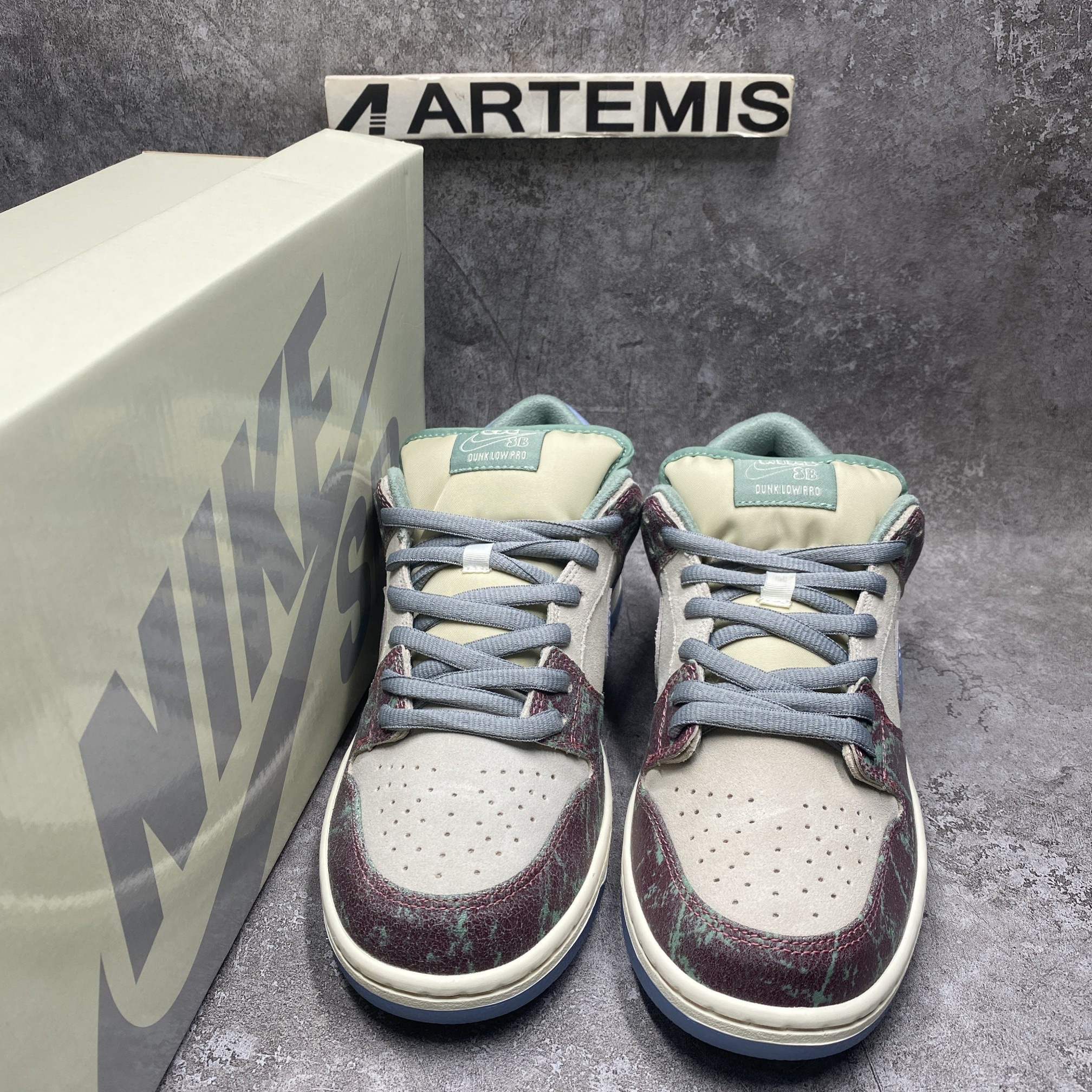 Nike SB Dunk Low Crenshaw Skate Club