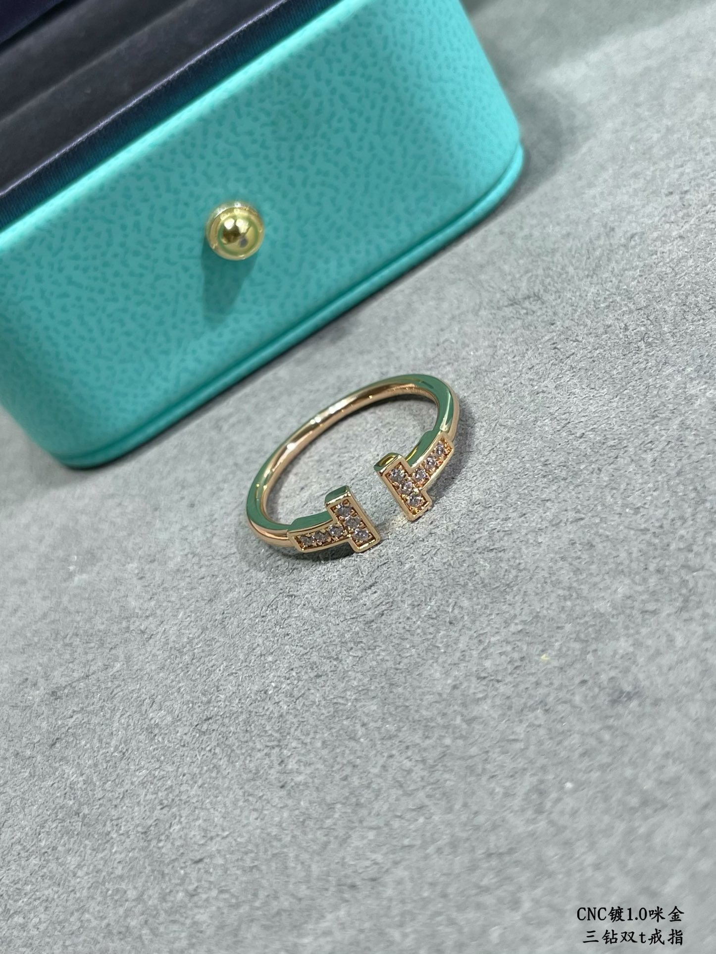 t*f*ny & co. double t Di*m*nd-banded ring