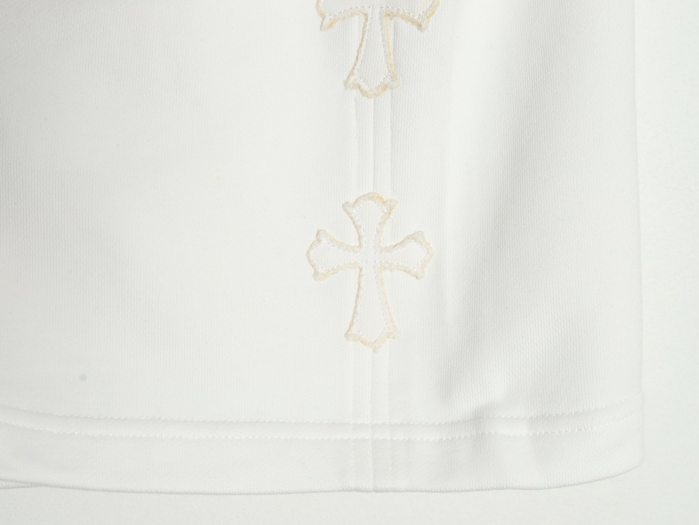 Ch**me He**ts 24ss shorts