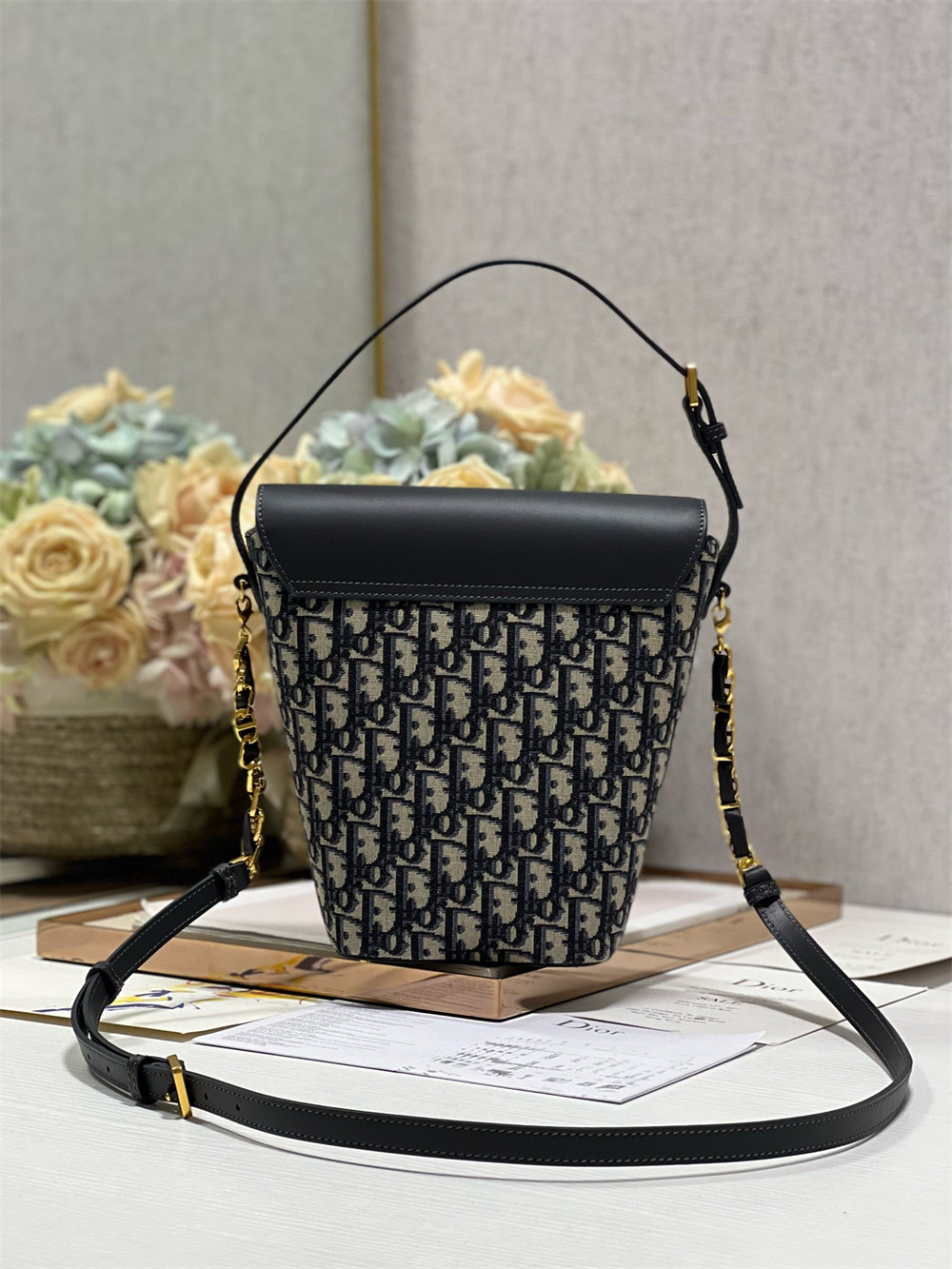 D*or 30 montaigne large chain bucket bag oblique jacquard and calfskin