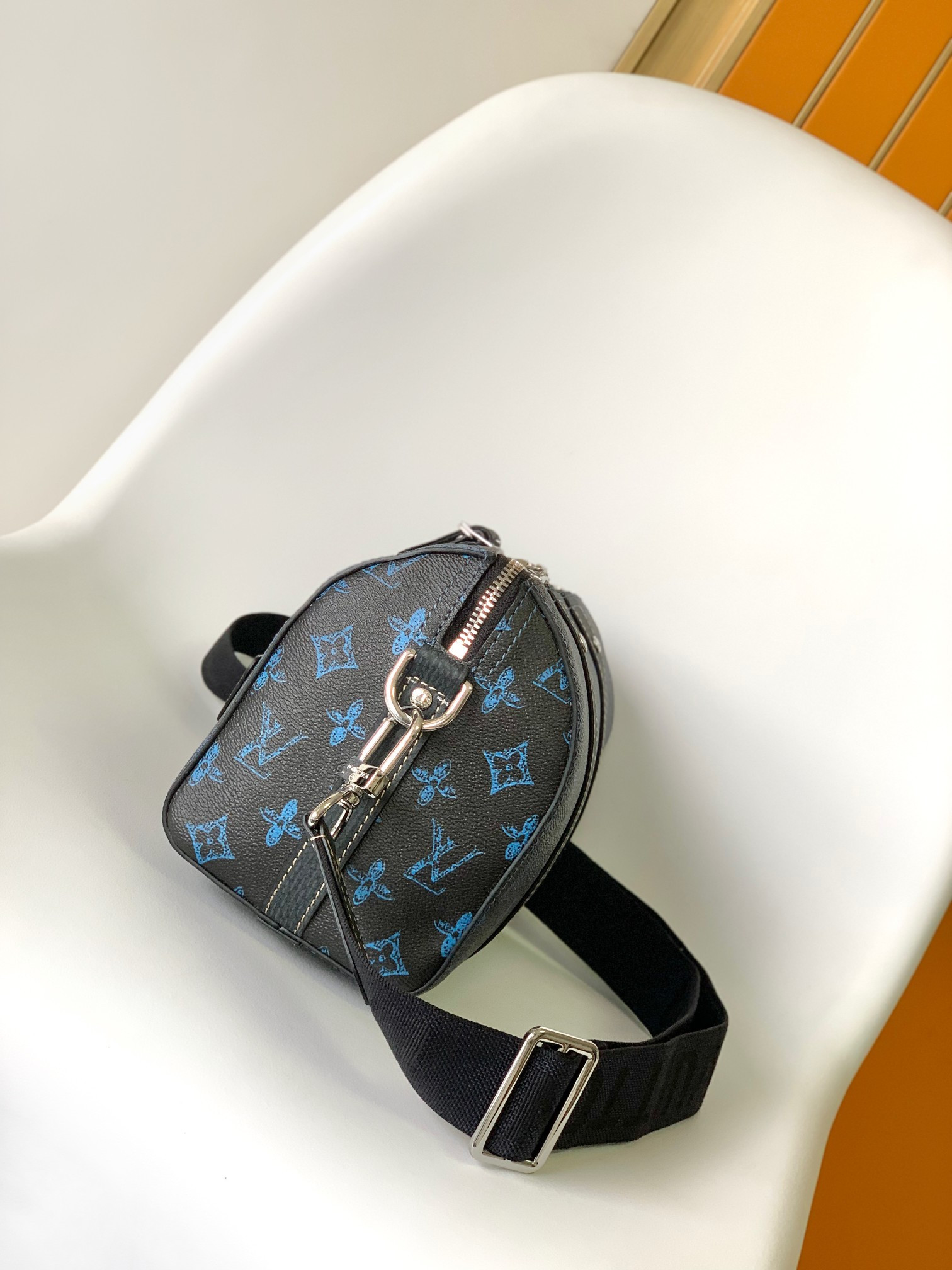 l0*is V*t0n keepall bandoulière 25 m46339 9.8 x 5.9 x 4.3 inches