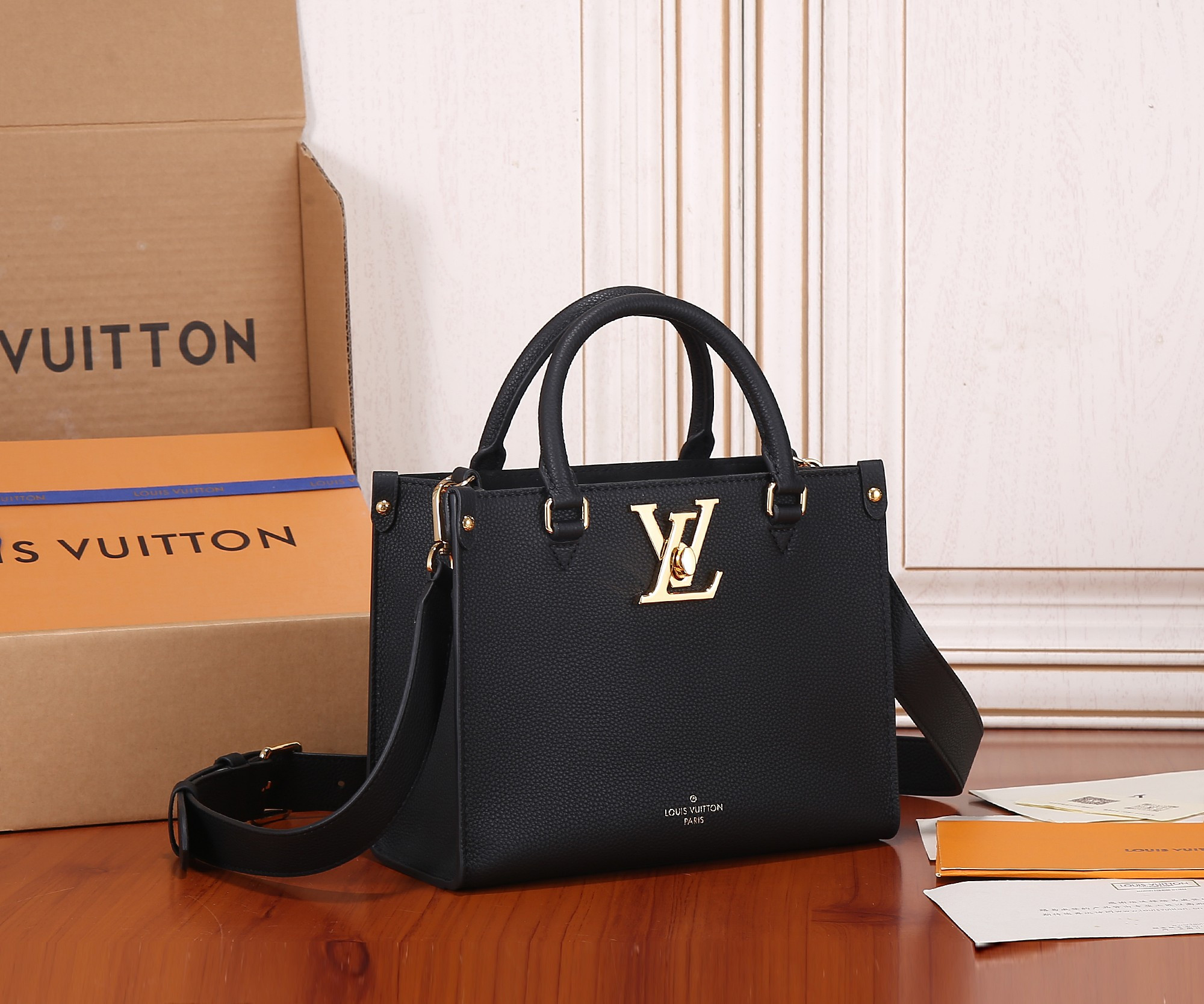 LV M22311 Lock & Go 9.6 x 7.5 x 4.1 inches