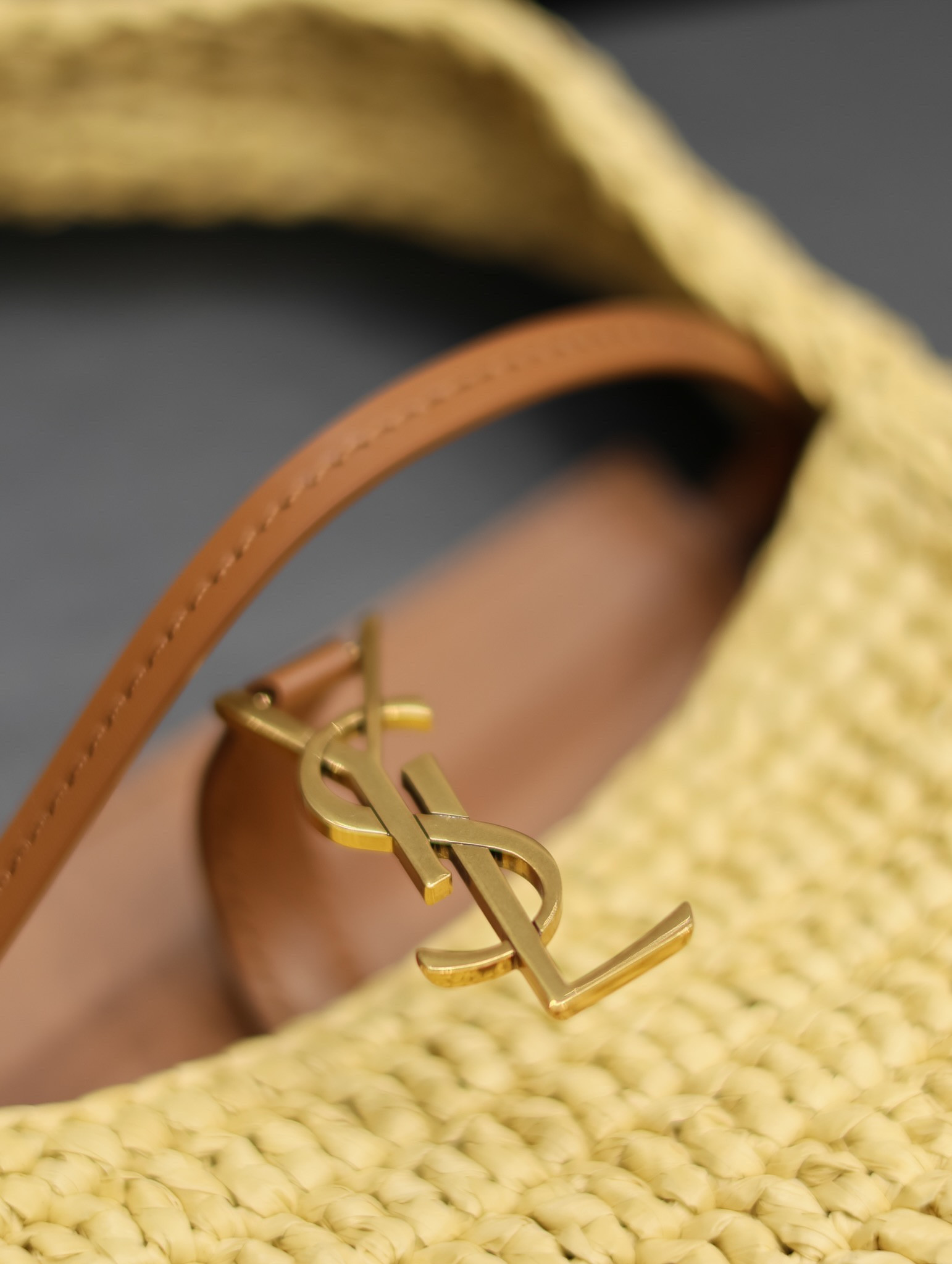 Y*L le 5 À 7 mini in raffia  color natural 7.5x4.5x1.8 inches