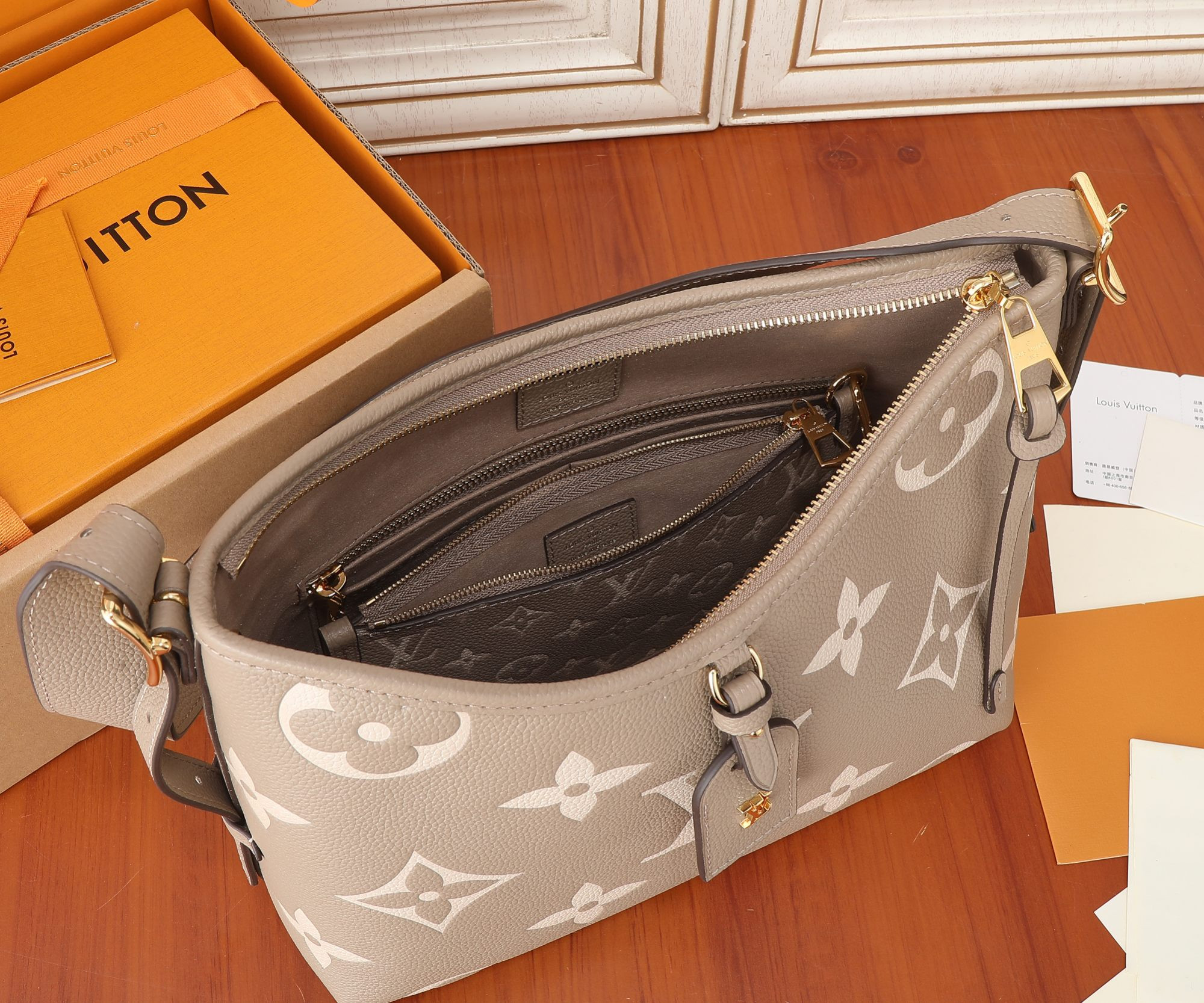 LV CarryAll PM M47180 11.6x9.4x4.7 inches