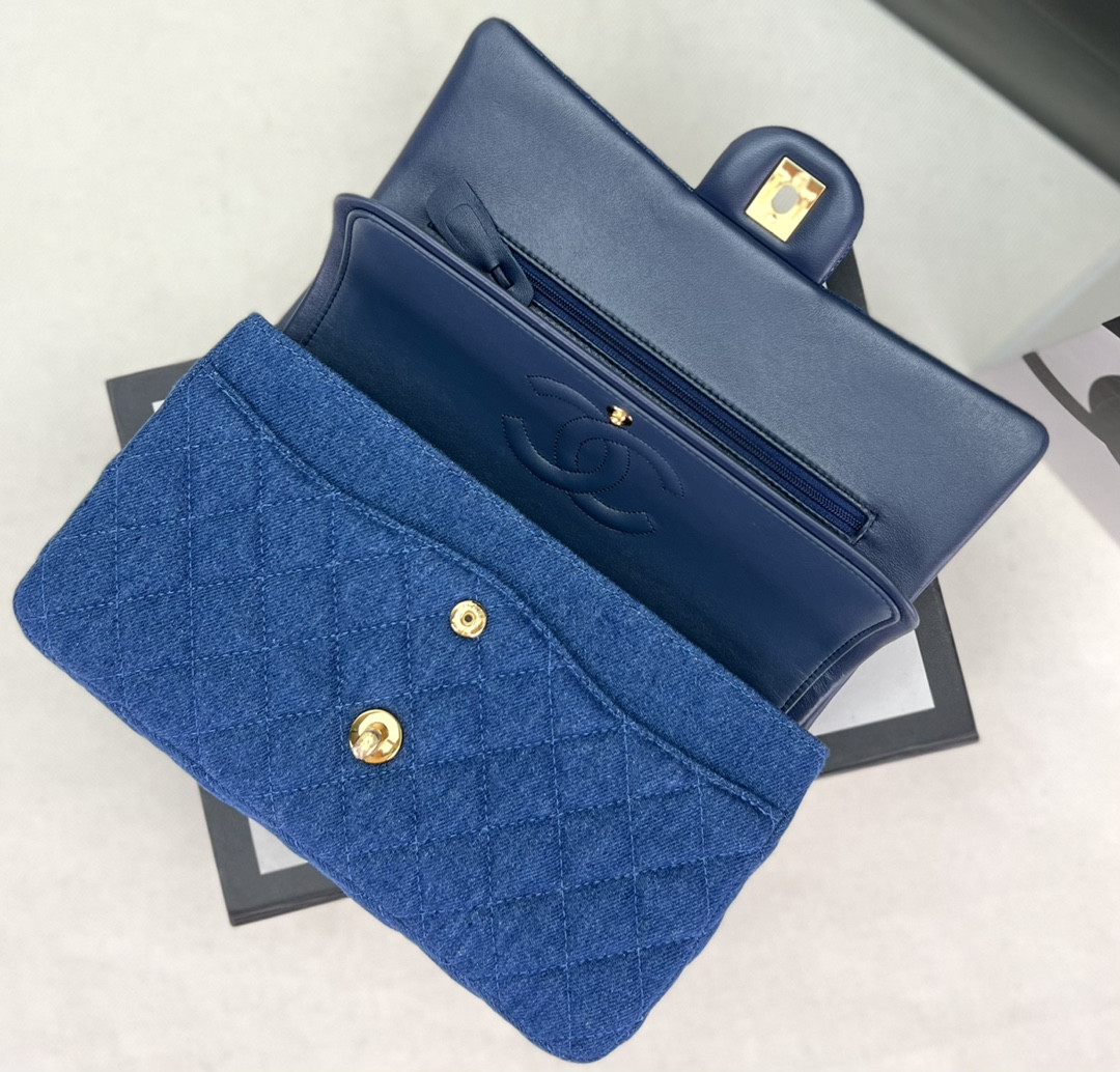 Ch*el classic 11.12 handbag tweed & gold-tone metal   6 × 9.9 × 2.5 in