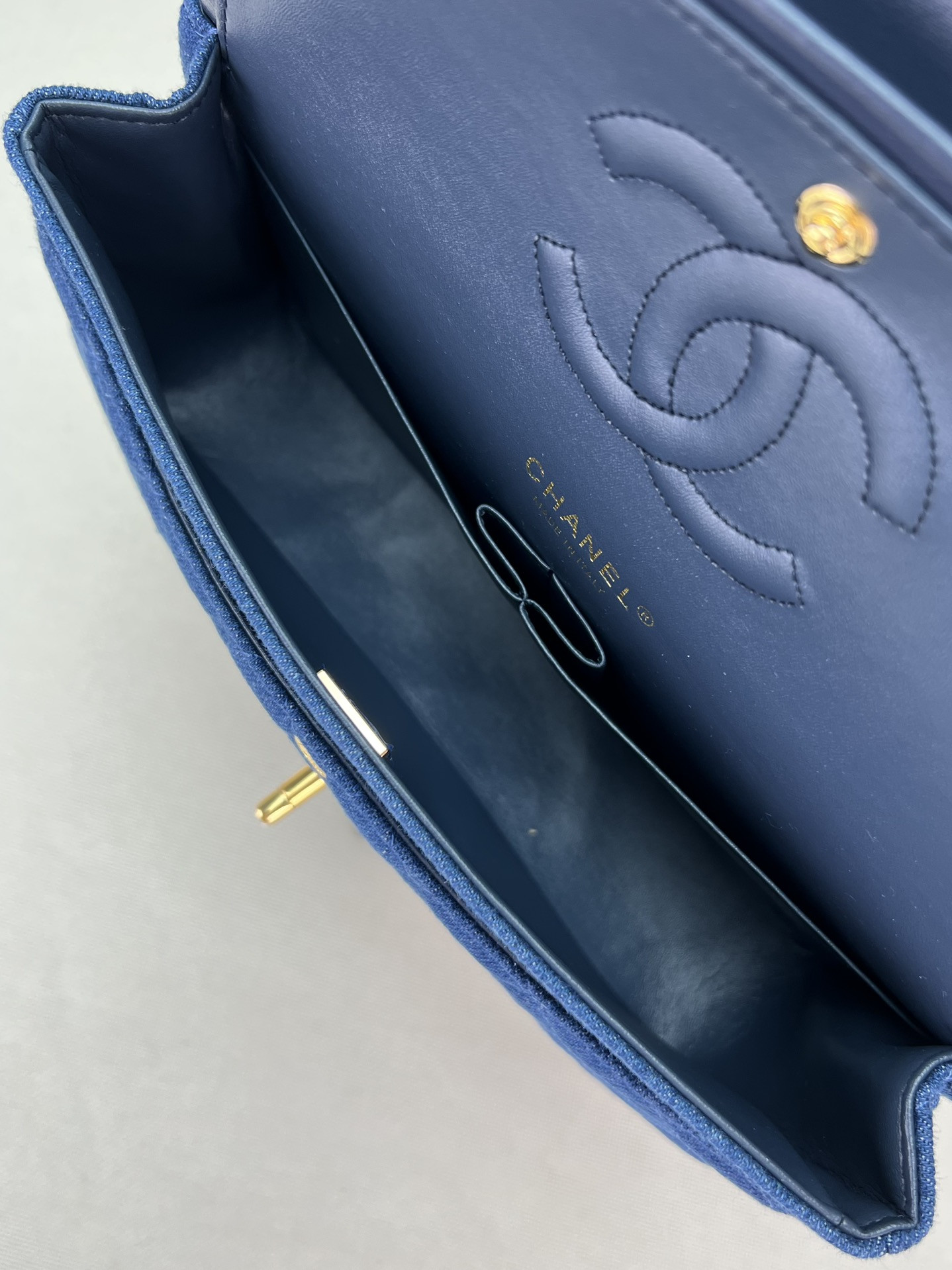 Ch*el classic 11.12 handbag tweed & gold-tone metal   6 × 9.9 × 2.5 in