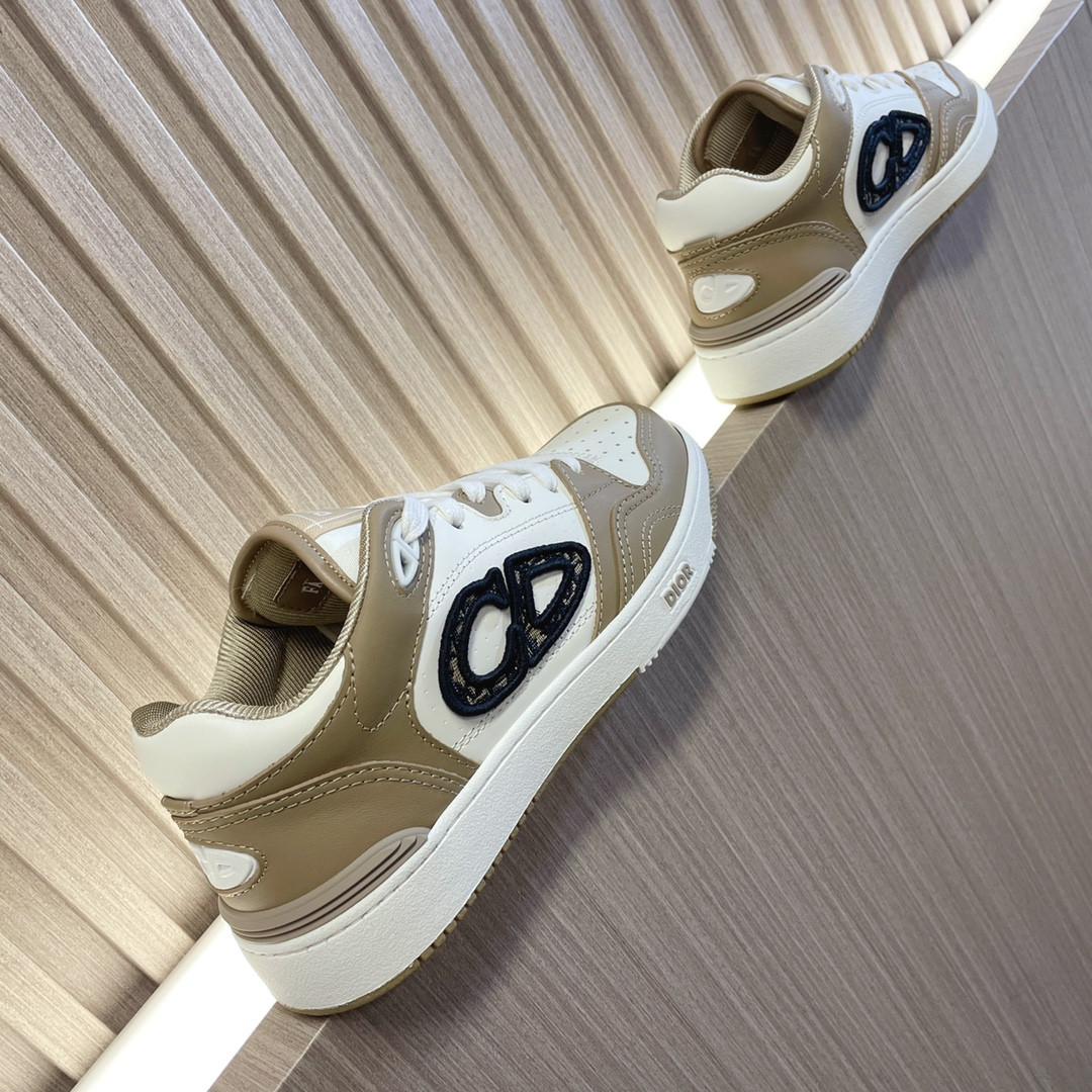 ua D*or b57 low-top sneaker beige and white