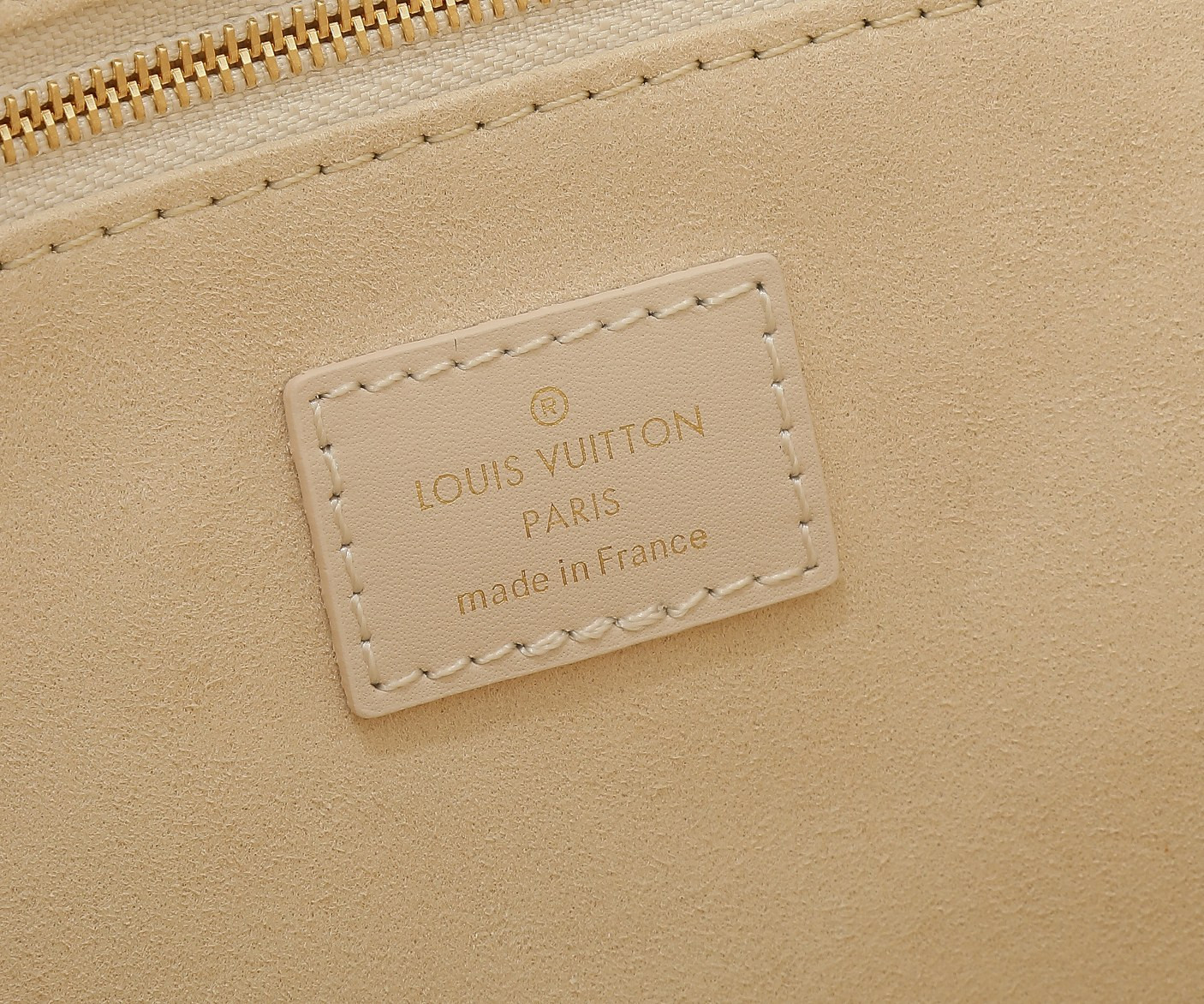 LV Neverfull MM M47080 12.2 x 11 x 5.5 in Without Box