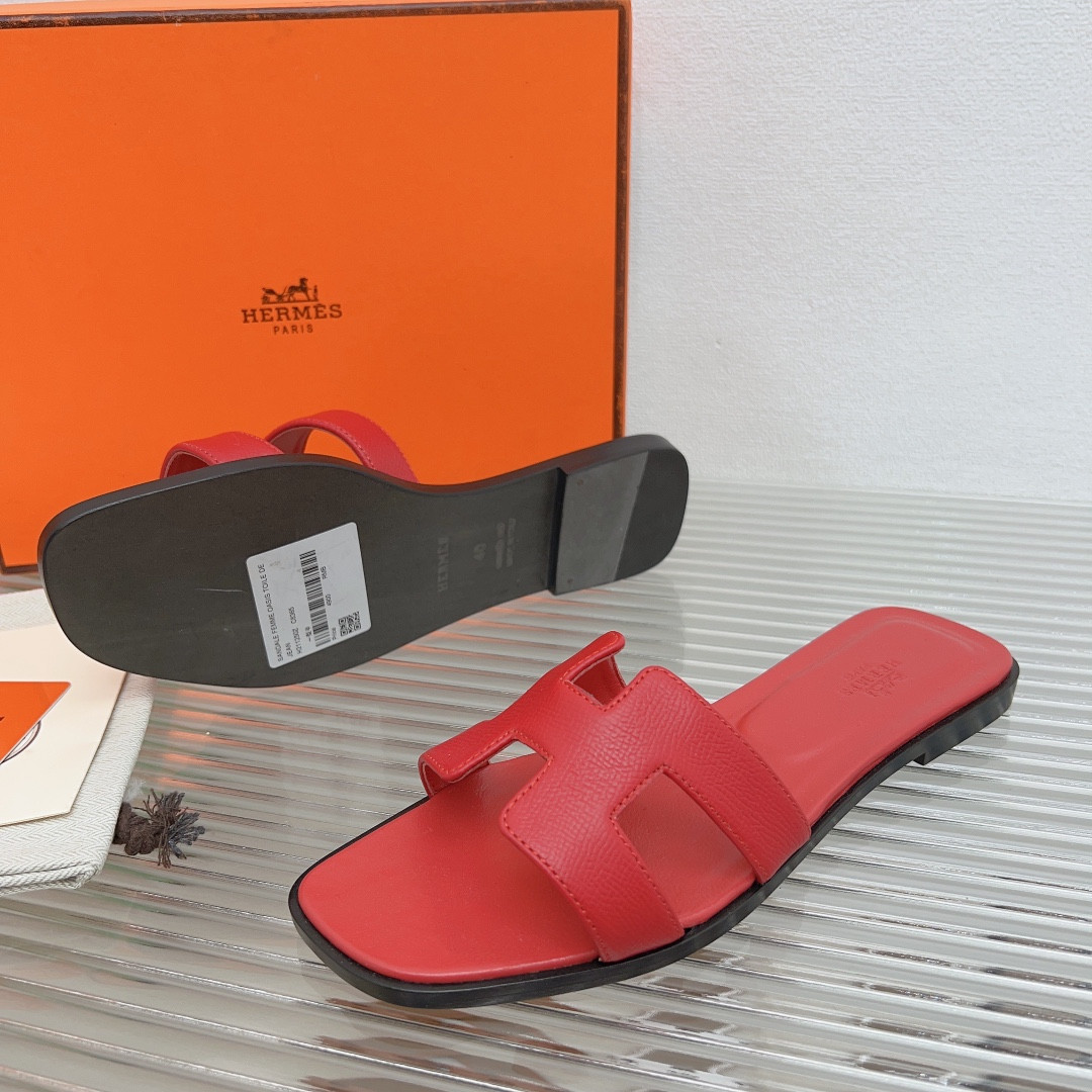 UA Hermès Oran sandal