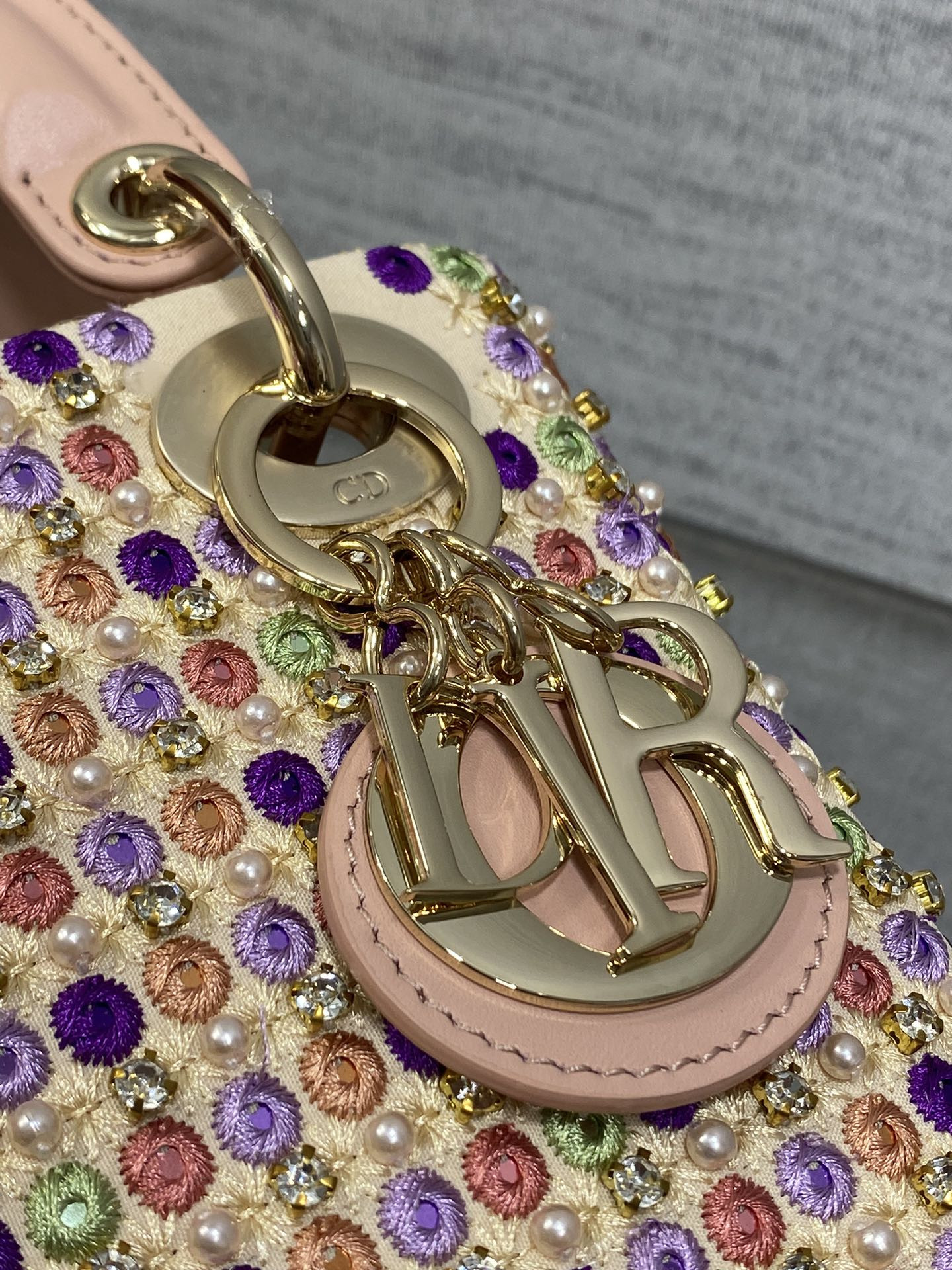 D*or artistic limited edition three-gusset lady D*or bag with heavy bead embroidery 17cm