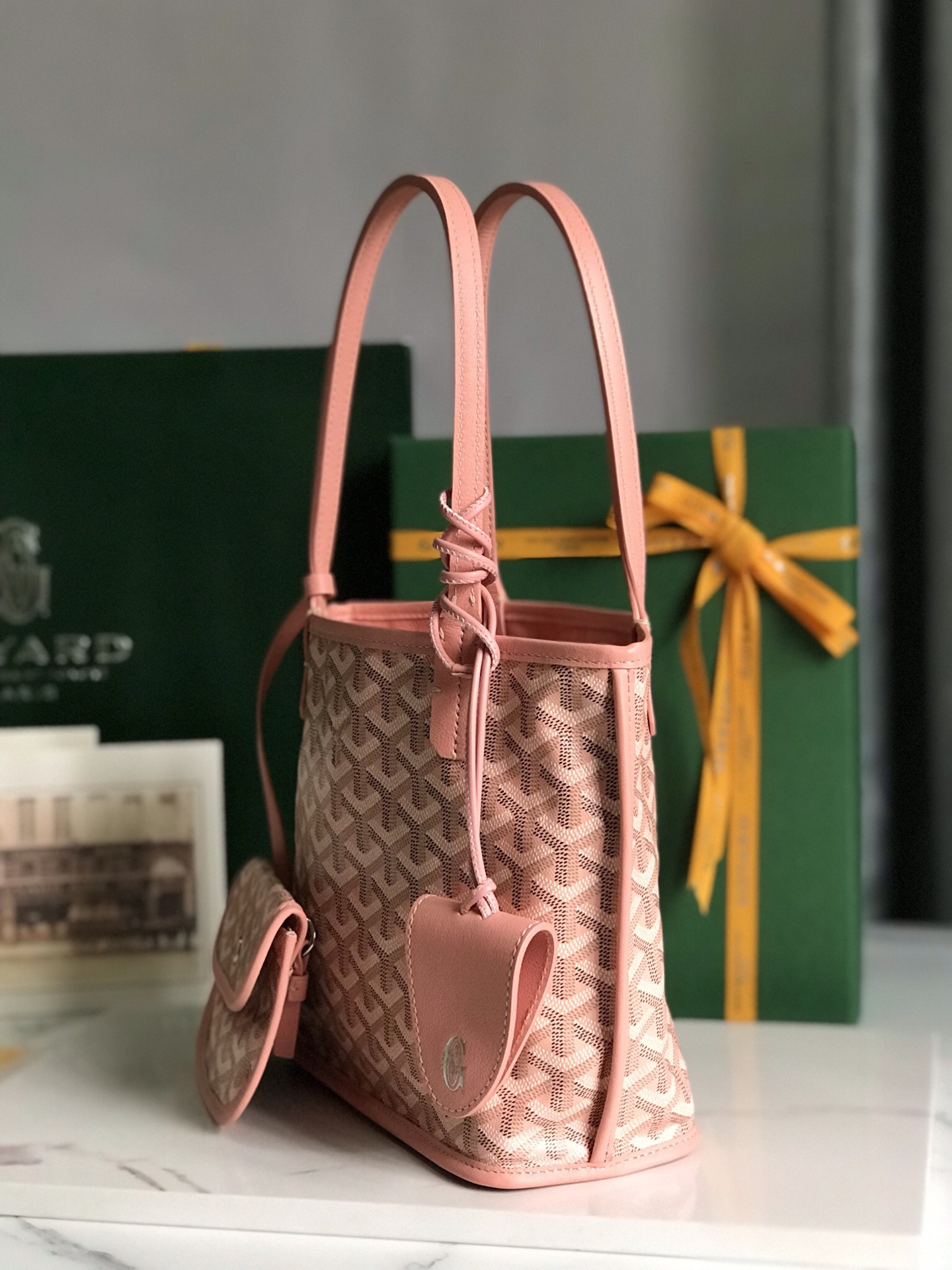 Go*ard anjou mini bag 20 cm x 10 cm x 20 cm