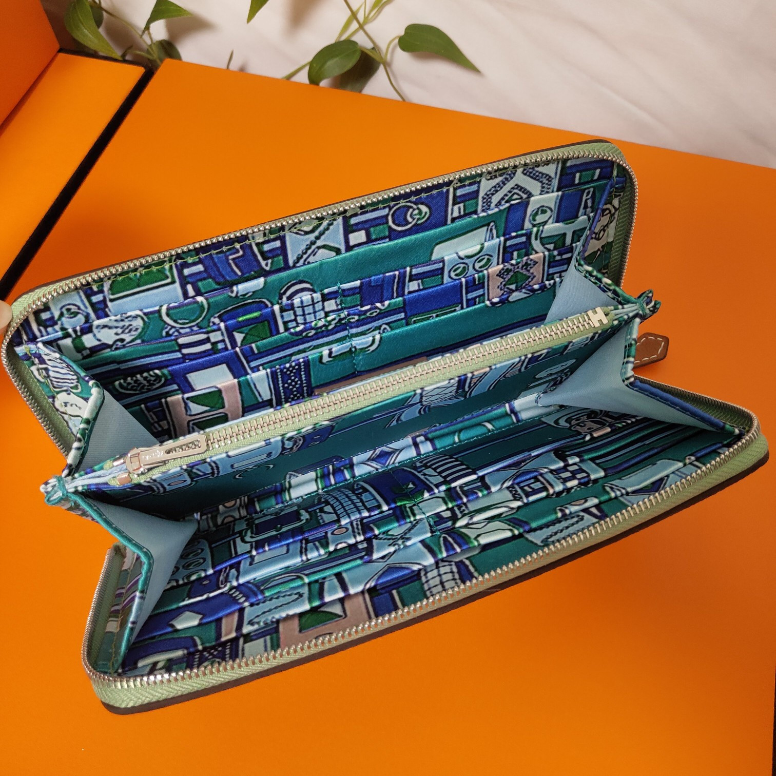 Hermès Long Wallet 20x11cm