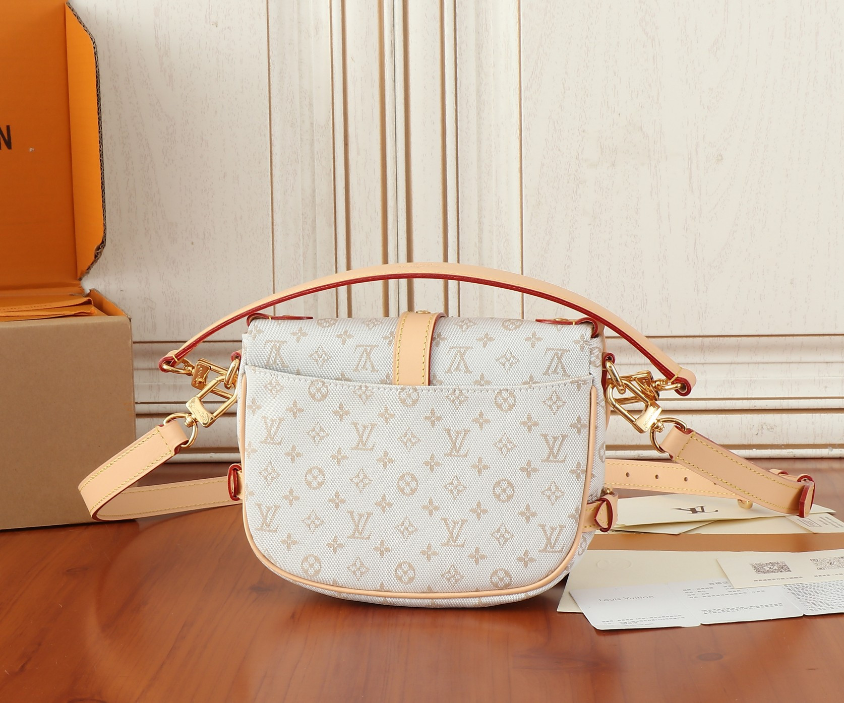 LV Saumur BB M12327 20x16x7.5CM