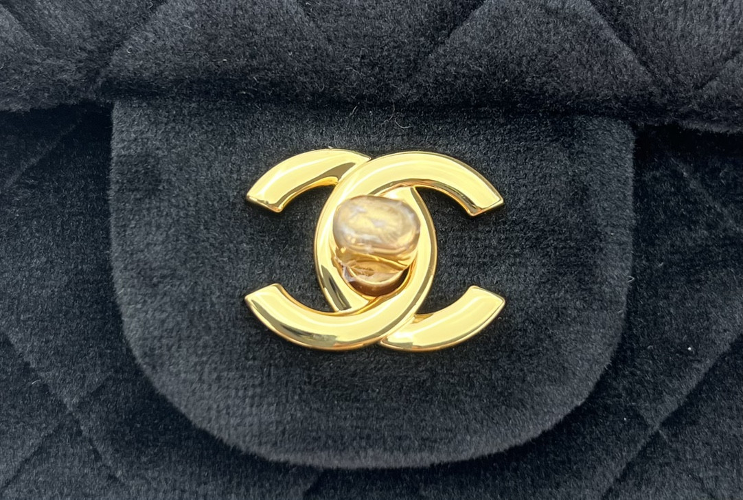 Ch*el classic flap bag 20cm