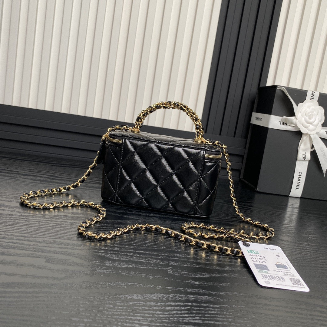 Ch*el clutch with chain 9.5x 17x 8cm