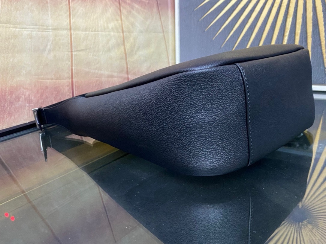 Y*L le 5 À 7  23x22x8cm