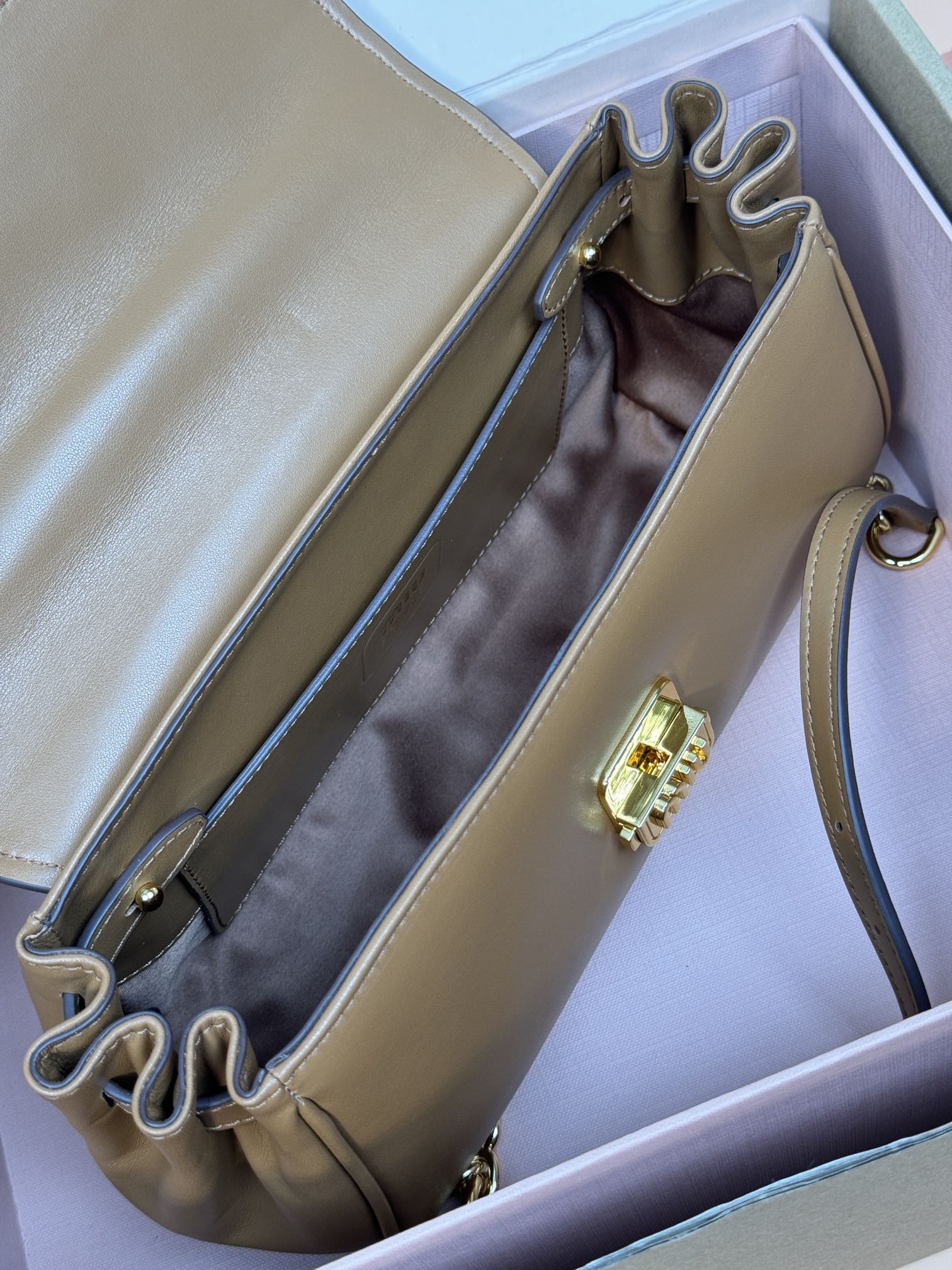 Miu Miu Leather shoulder bag  13.5x24x9cm