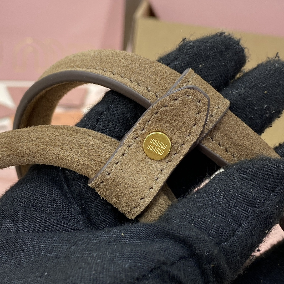 Miu Miu Arcadie padded suede top-handle bag 12X27X9cm