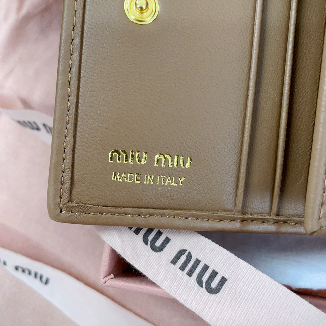 Miu Miu Small matelassé nappa leather wallet 11.2x8.5cm