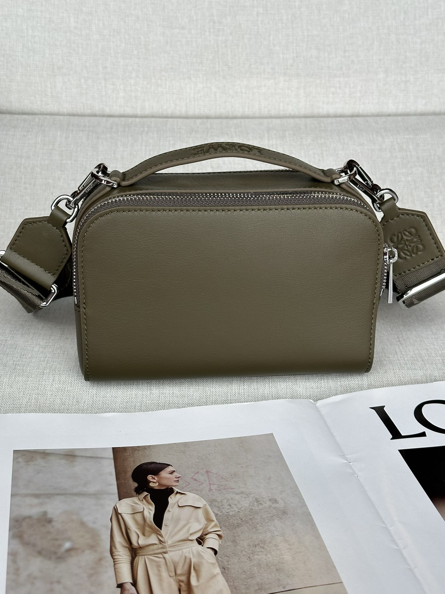 L0ew* mini camera crossbody bag in satin calfskin 13x18x8.5cm