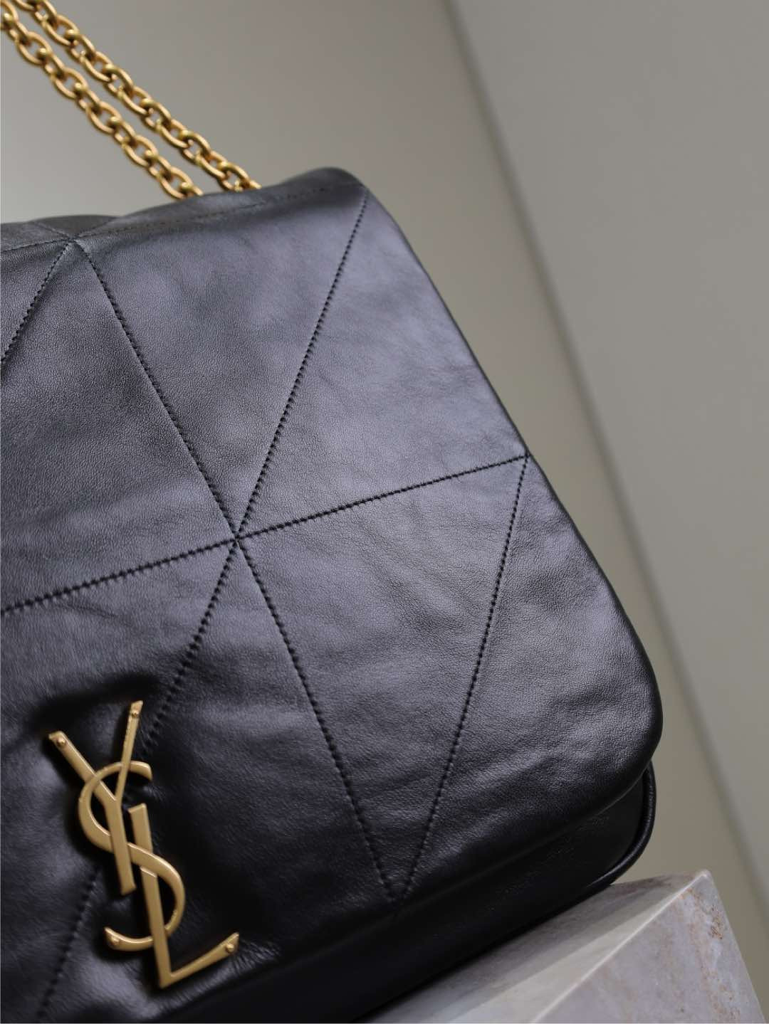 Y*L large jamie 4.3 in lambskin 43x29x9cm