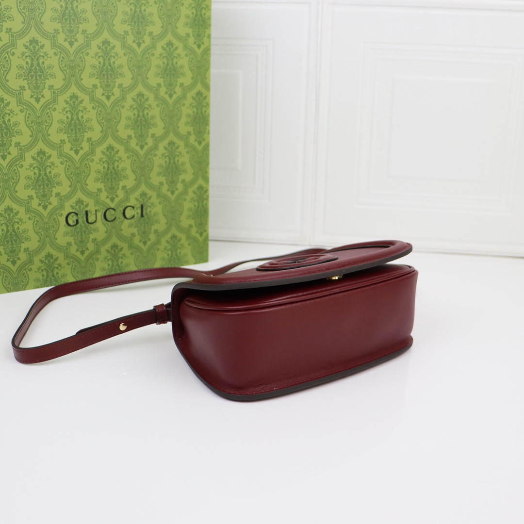 G*u*i small blondie 21.5x11x8cm