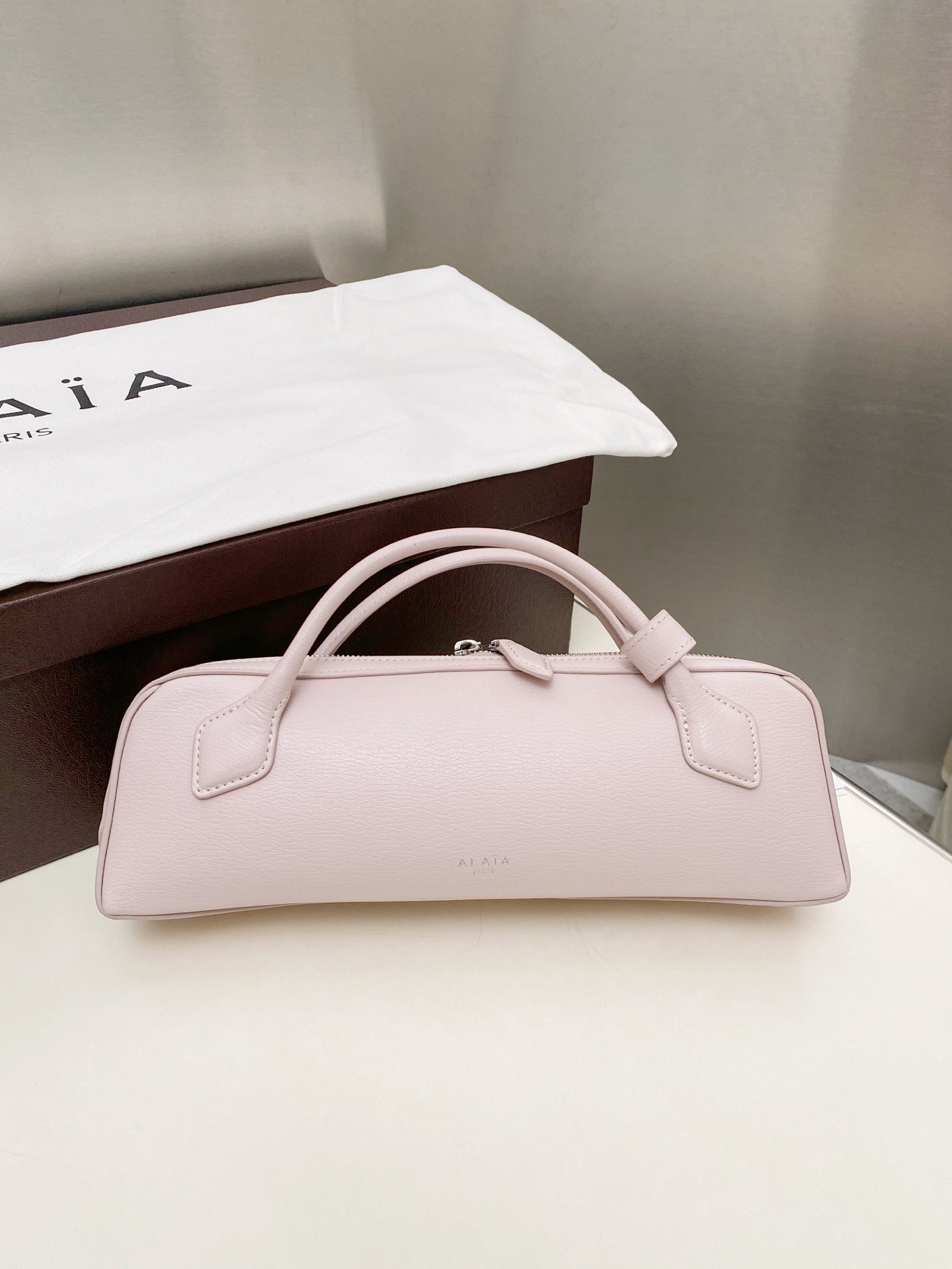 ALAÏA LE TECKEL CLUTCH SMALL BAG 27x9x8cm