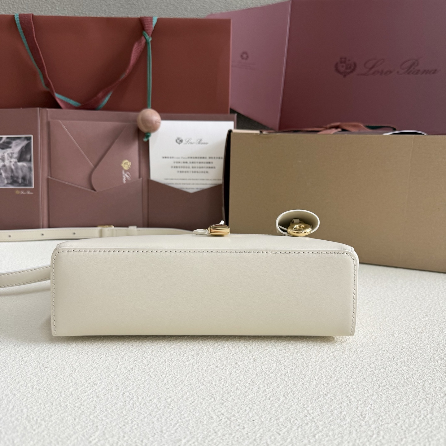 L**o p*ana extra bag l23 23x12x7cm